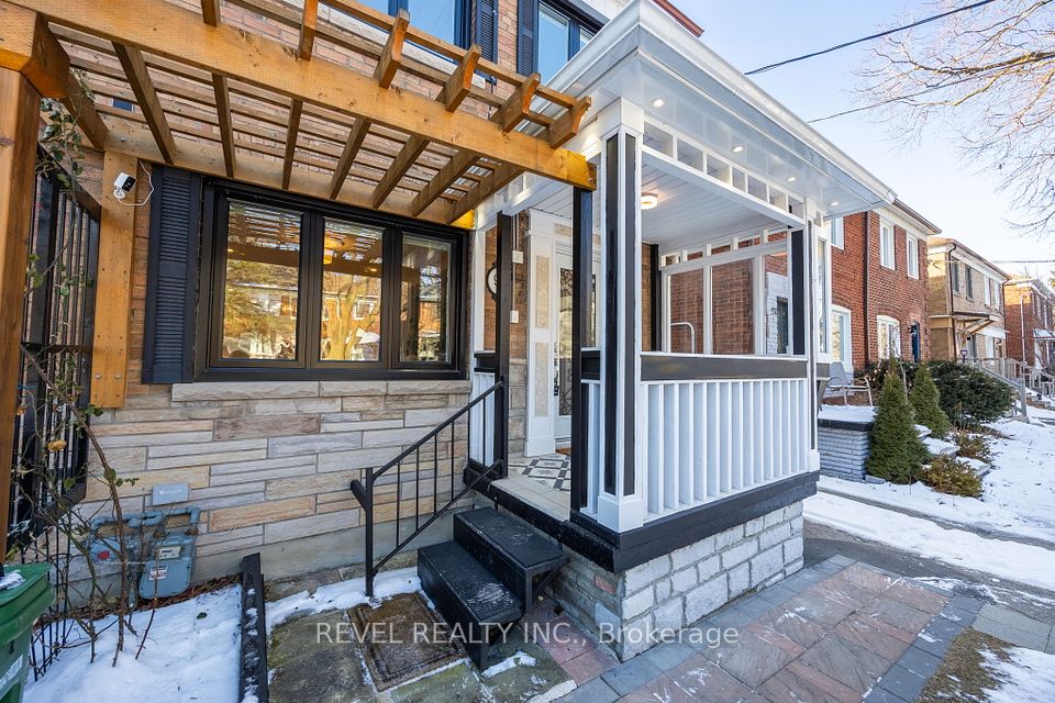 96 Highfield Road, Toronto, ON M4L 2V1