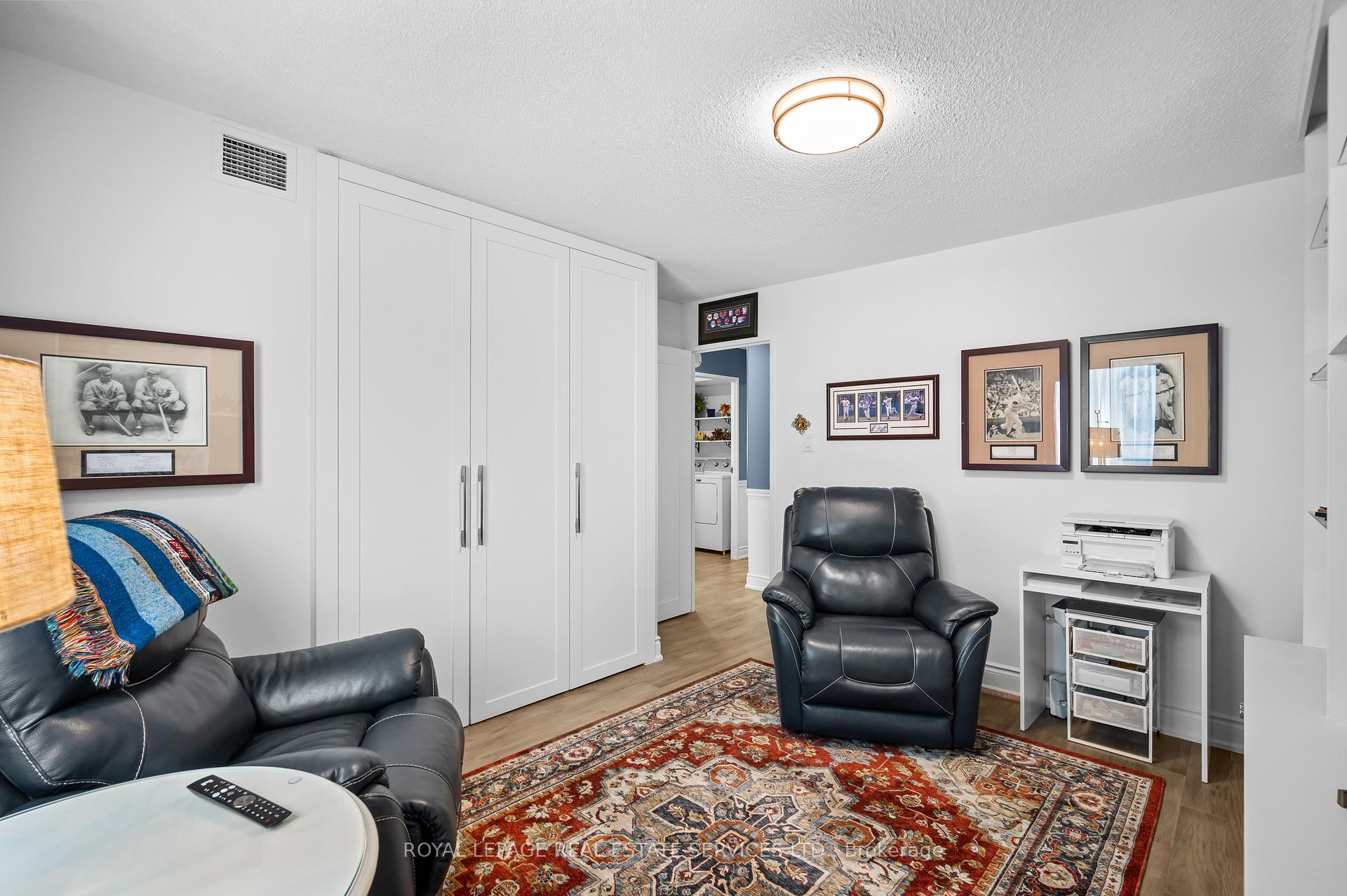 2 Bedrooms Condo at 2185 Marine,  Oakville For sale