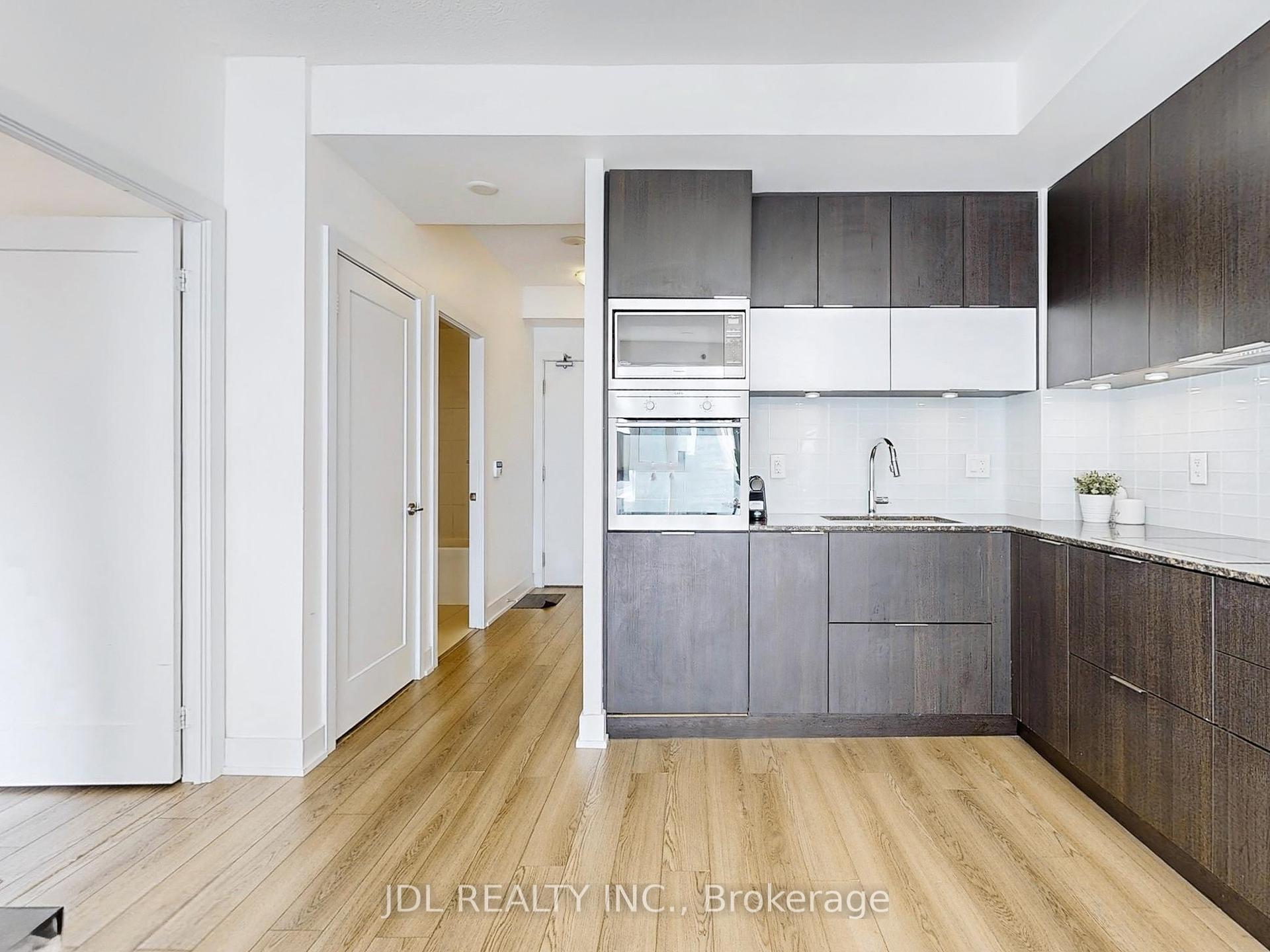 2 Bedrooms Condo at 318 Richmond, Toronto For sale
