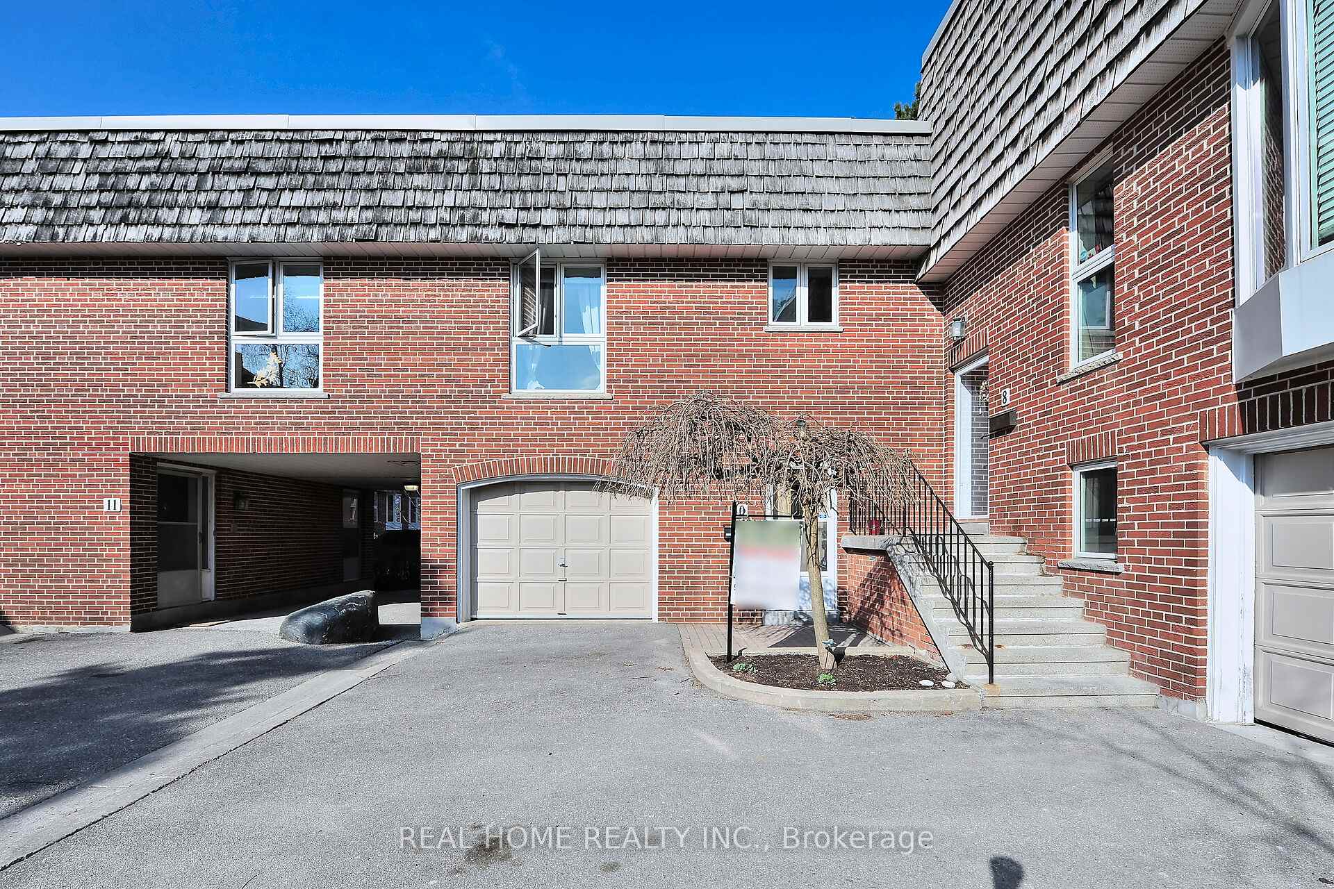 2 Bedrooms Condo at 10 Farina Mill,  Toronto For sale