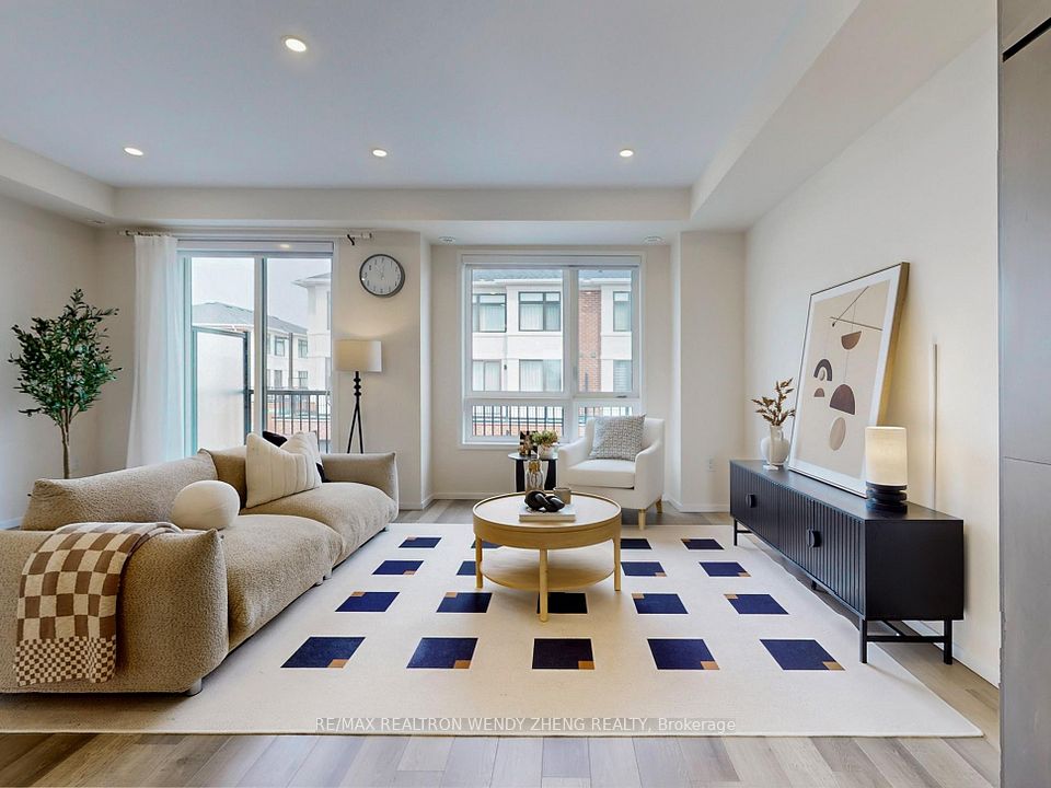 44 James Noble Lane, Richmond Hill, ON L4C 5S7