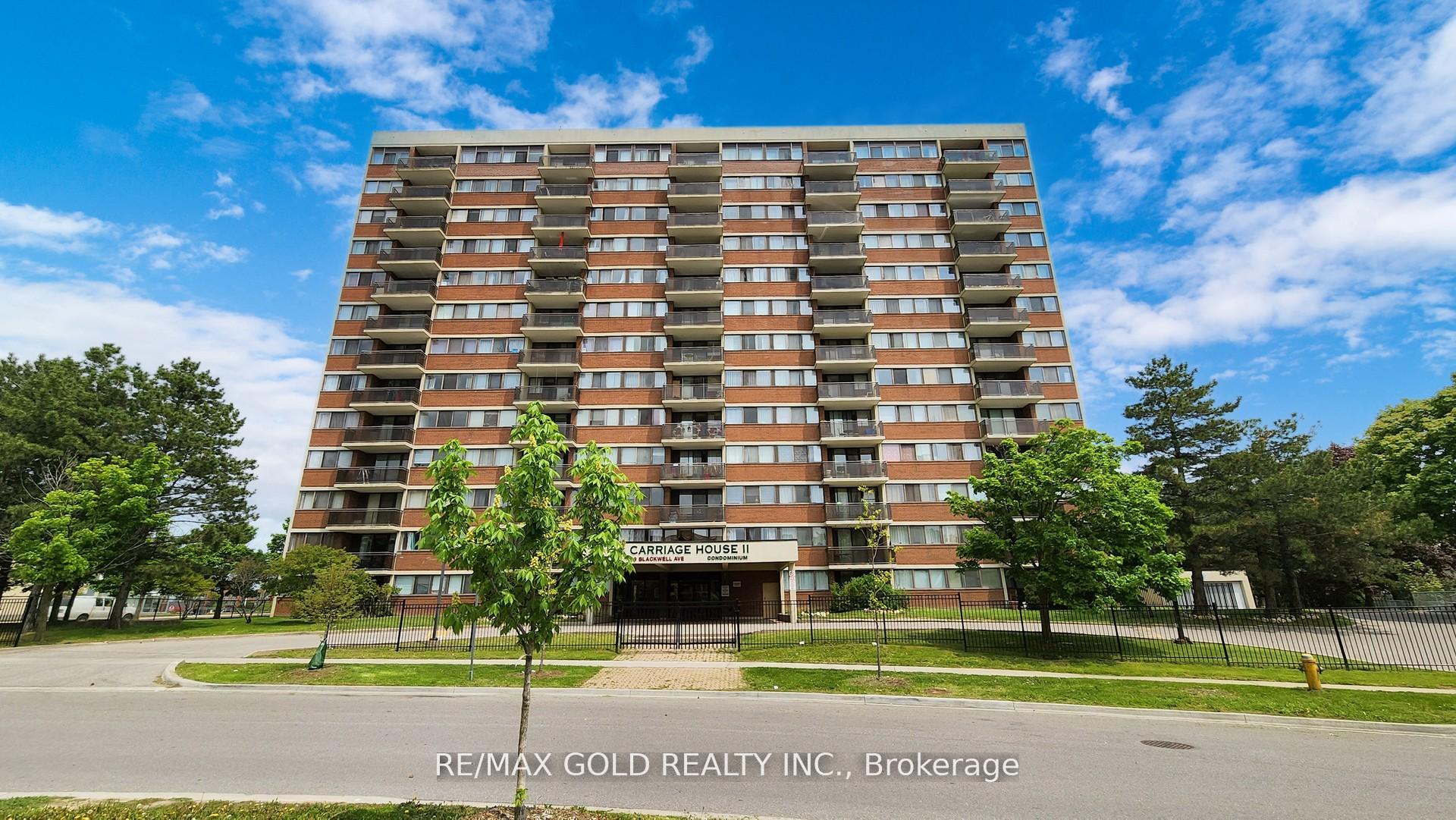 2 Bedrooms Condo at 99 Blackwell, Toronto For sale