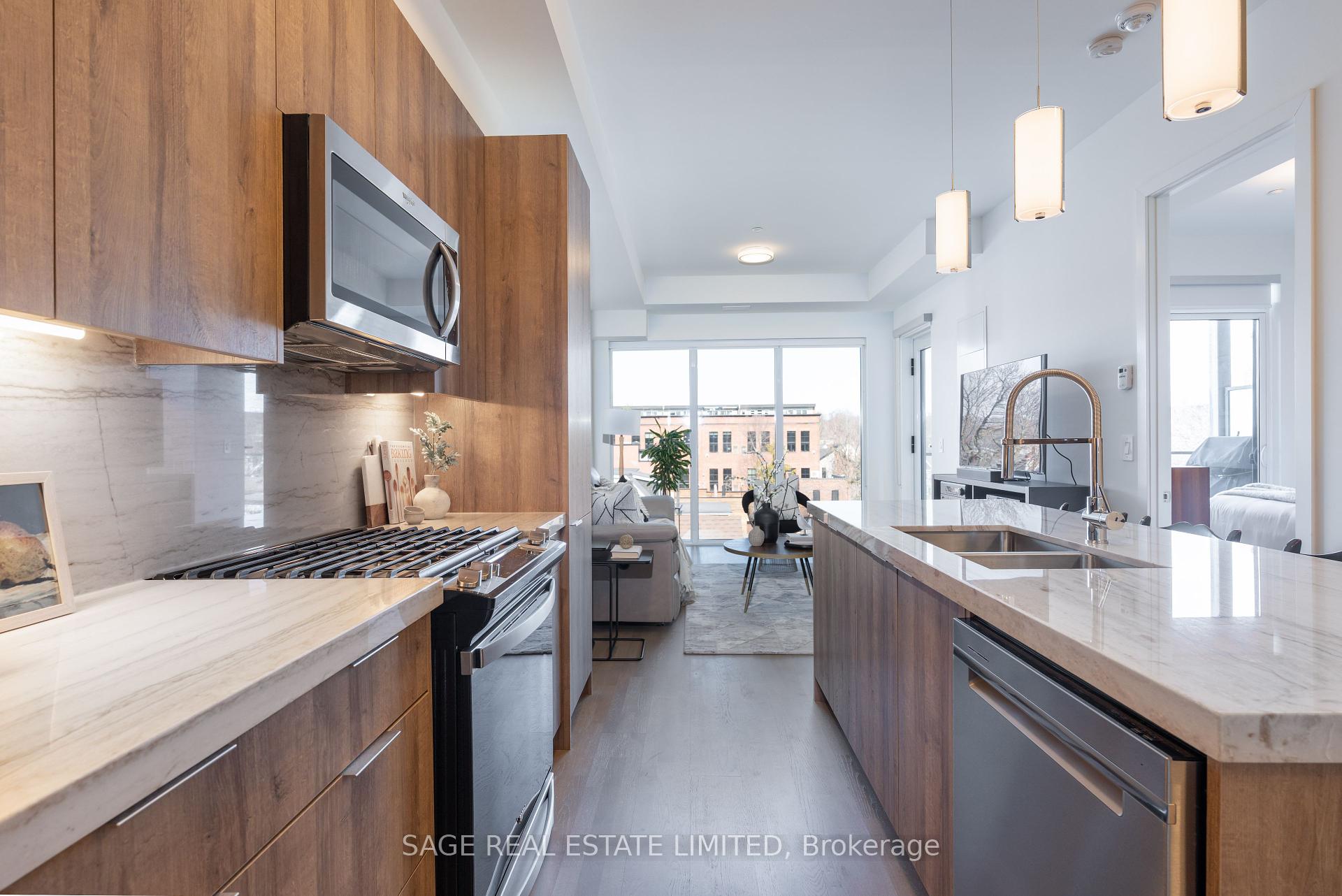 2 Bedrooms Condo at 495 Logan, Toronto For sale