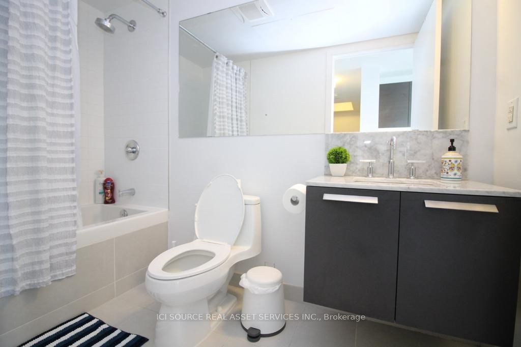 42 Charles Street E, #2104