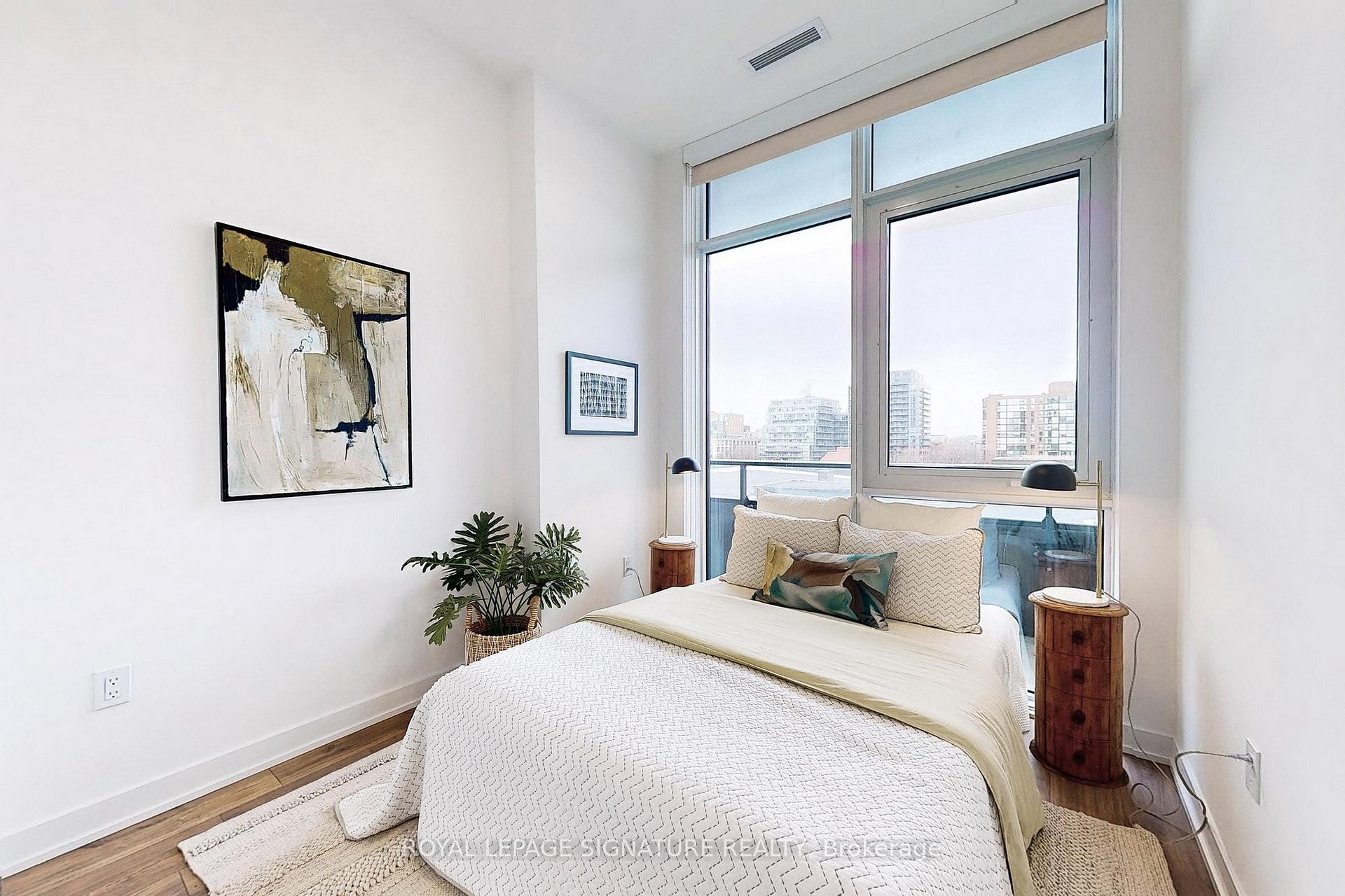 2 Bedrooms Condo at 9 Tecumseth, Toronto For sale