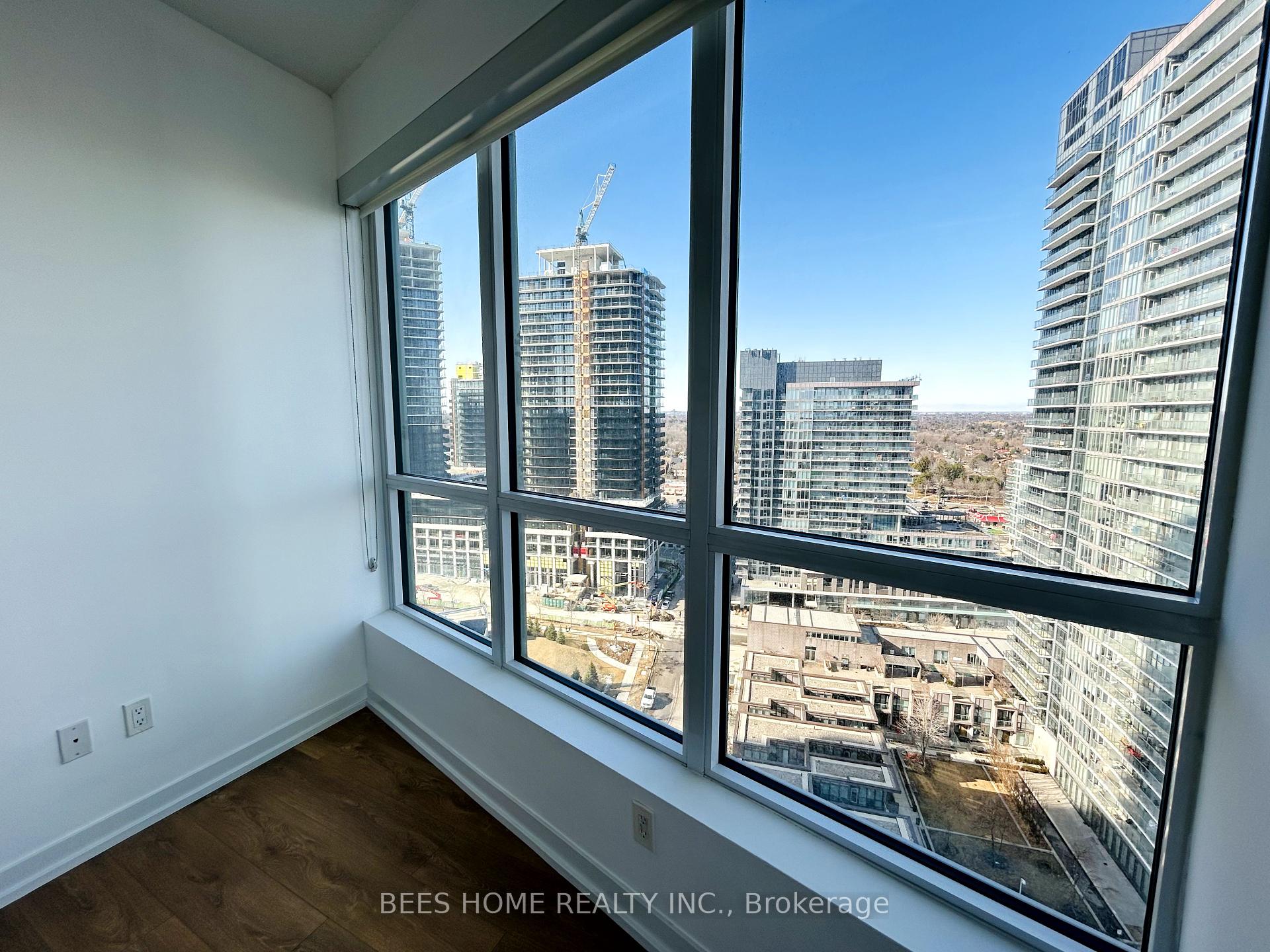 2 Bedrooms Condo at 115 McMahon, Toronto For sale