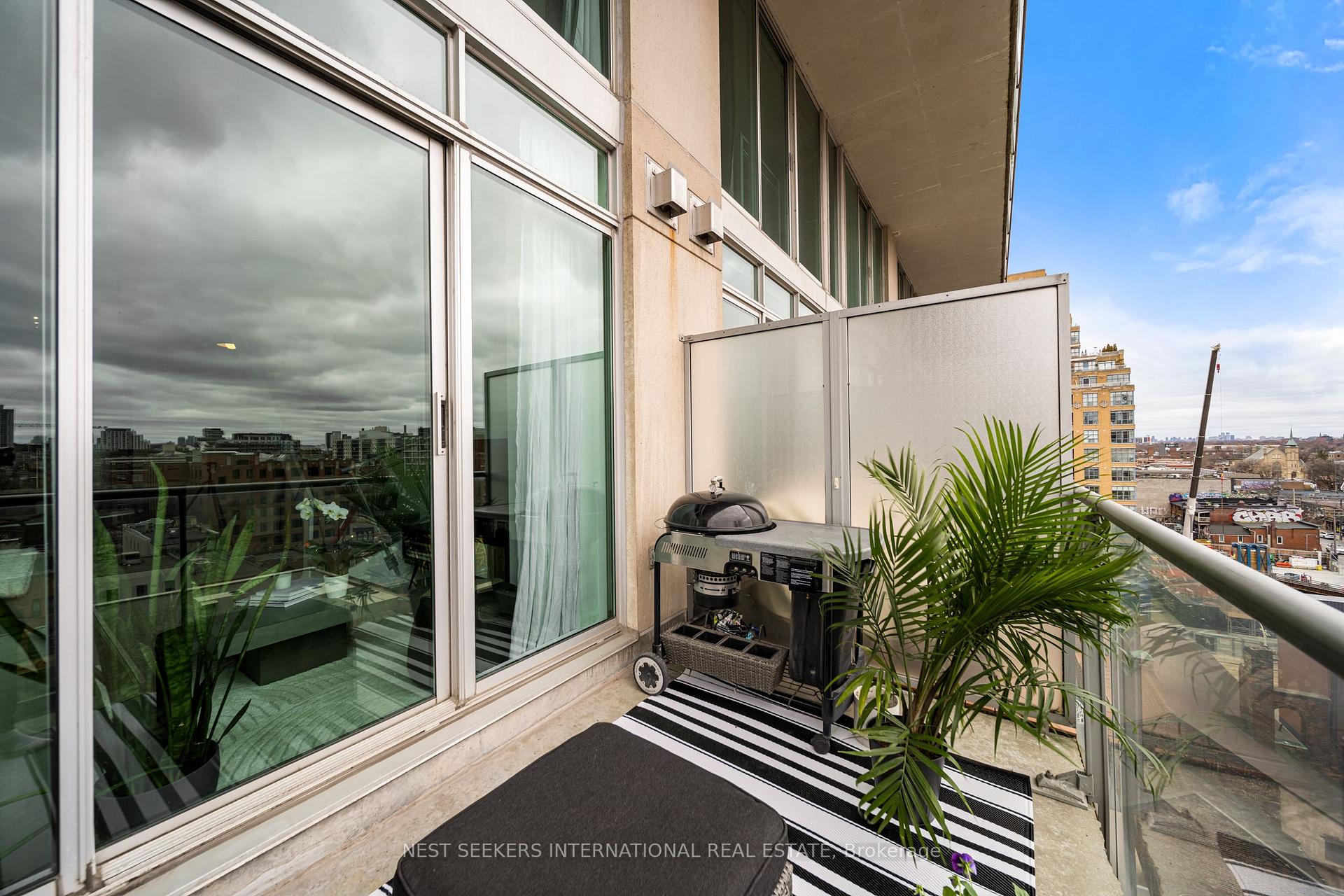 2 Bedrooms Condo at 388 Richmond, Toronto For sale