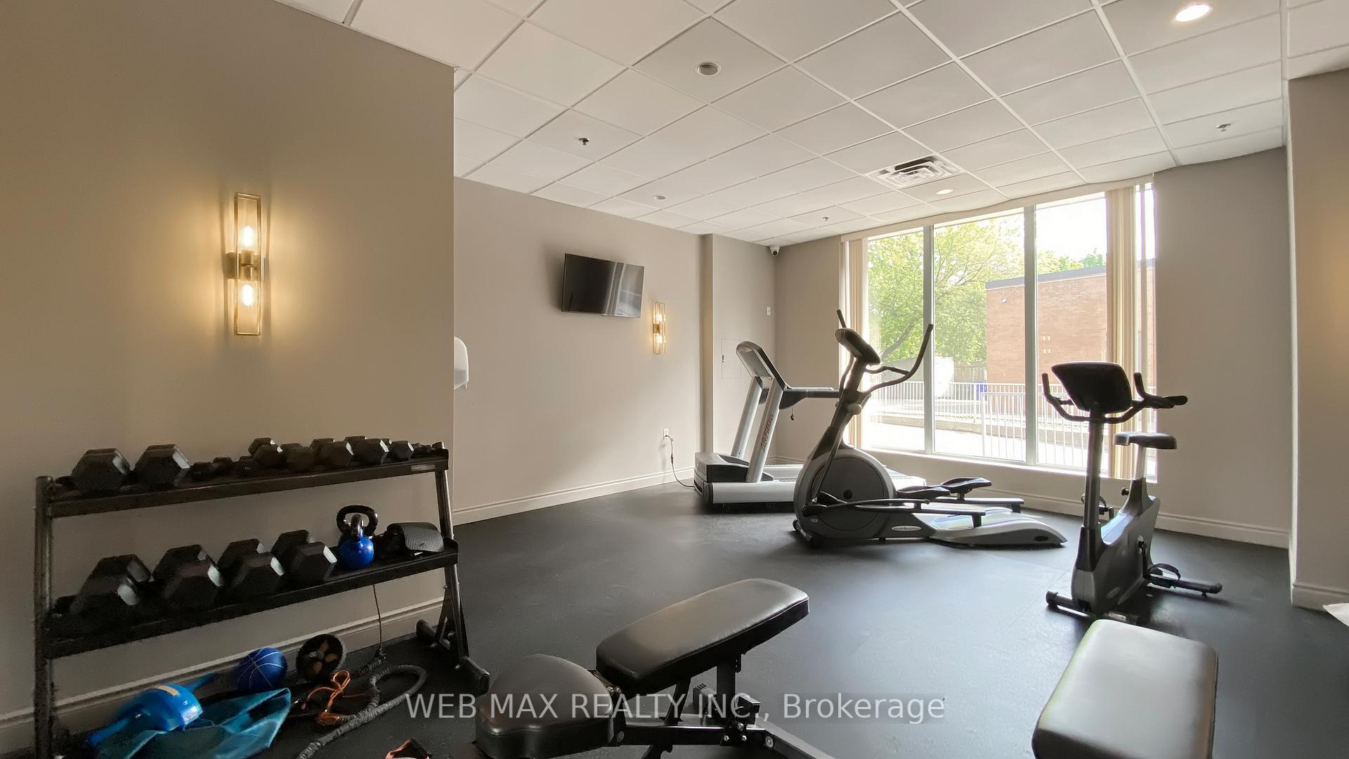 2 Bedrooms Condo at 906 Sheppard, Toronto For sale