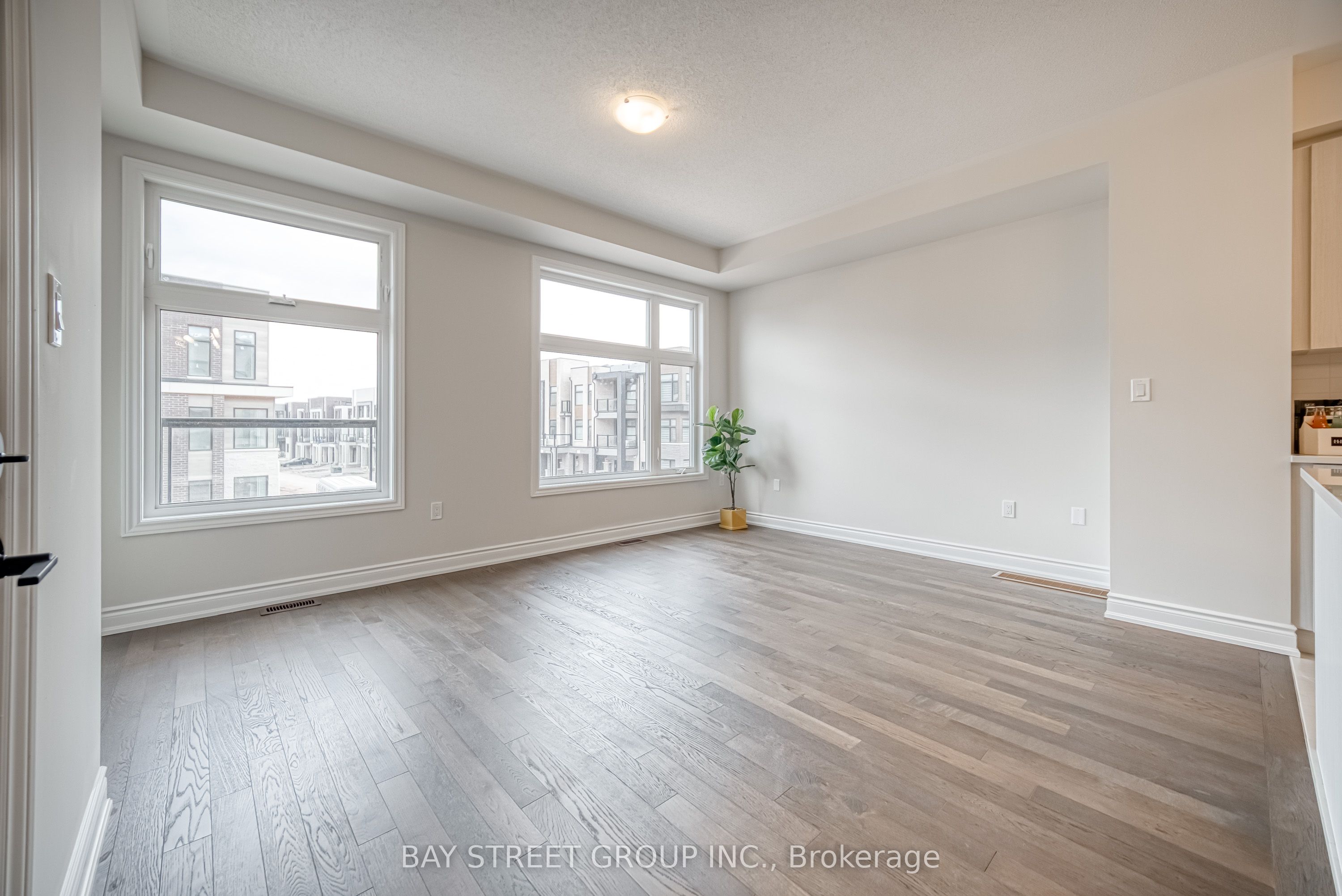 1411 Courtleigh Trail