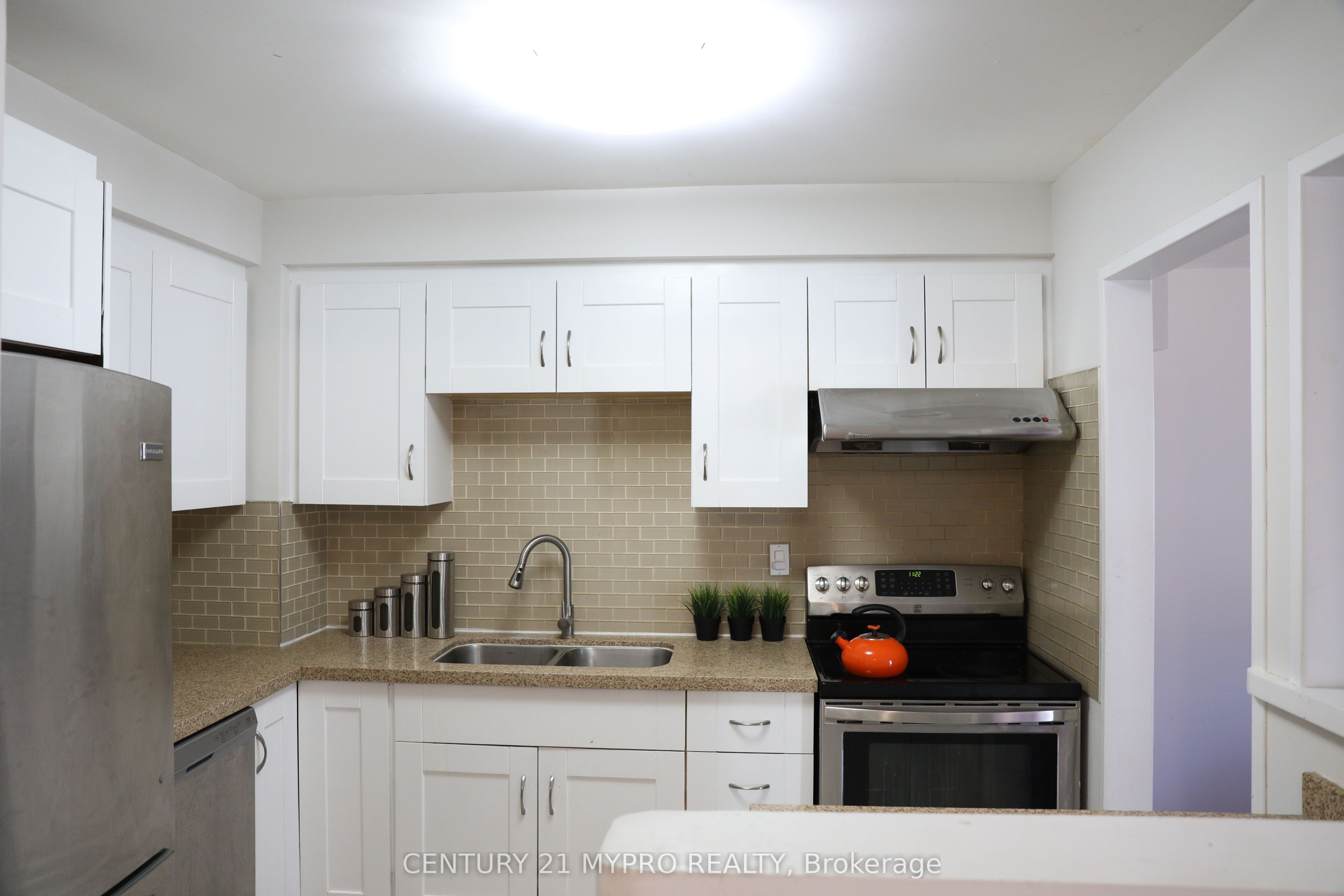 105 Carlton Road, #18