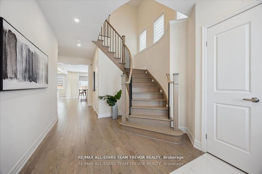 83 Kingknoll Crescent