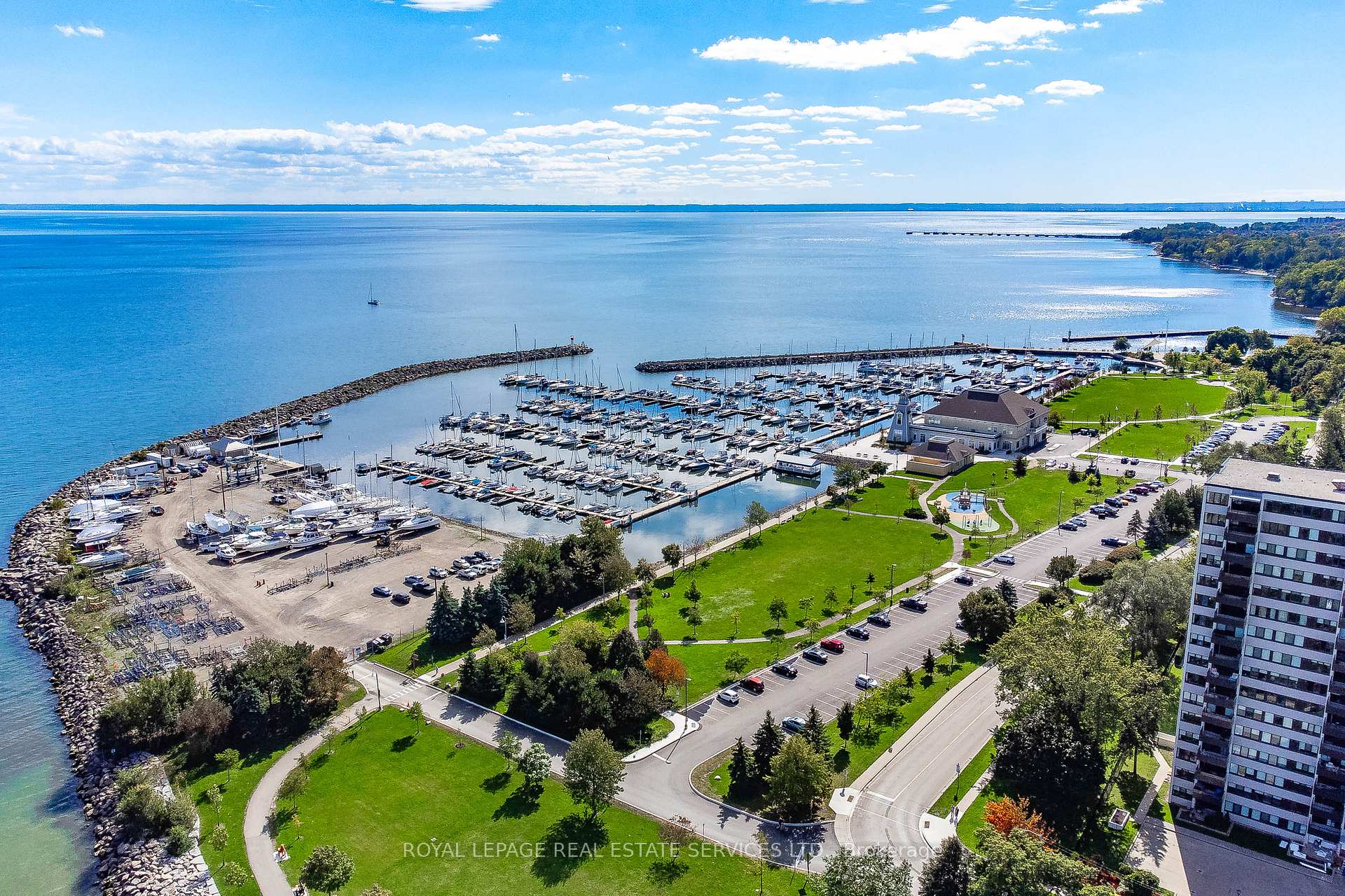 2 Bedrooms Condo at 2185 Marine,  Oakville For sale