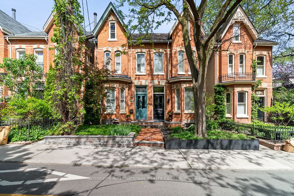 451 Sackville
