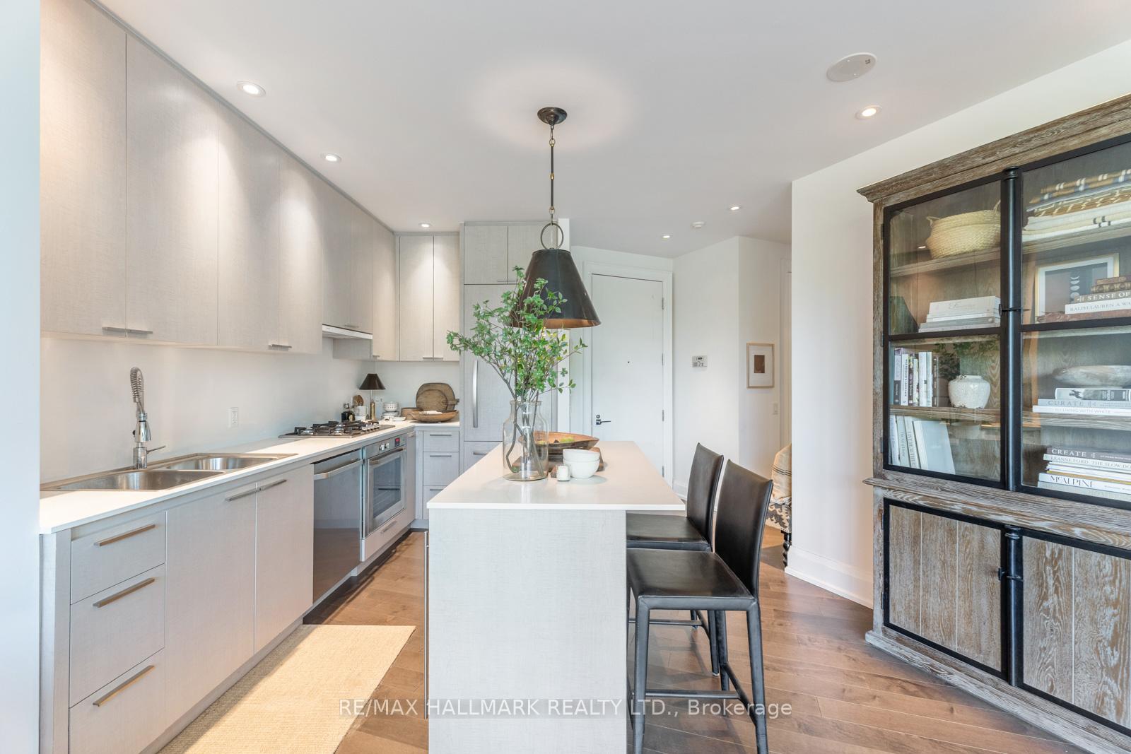 1 Bedroom Condo at 88 Davenport, Toronto For sale