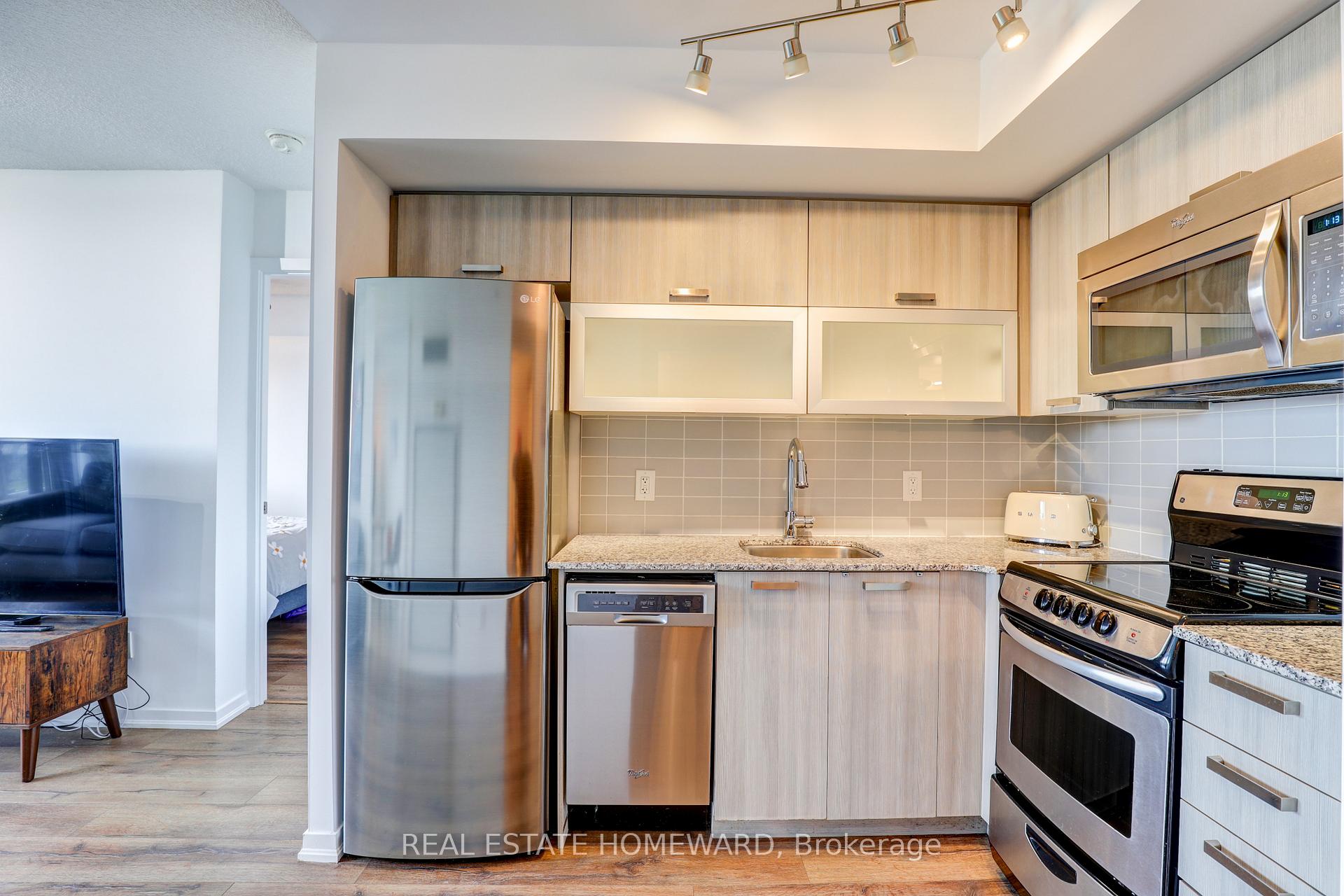 2 Bedrooms Condo at 68 Abell, Toronto For sale