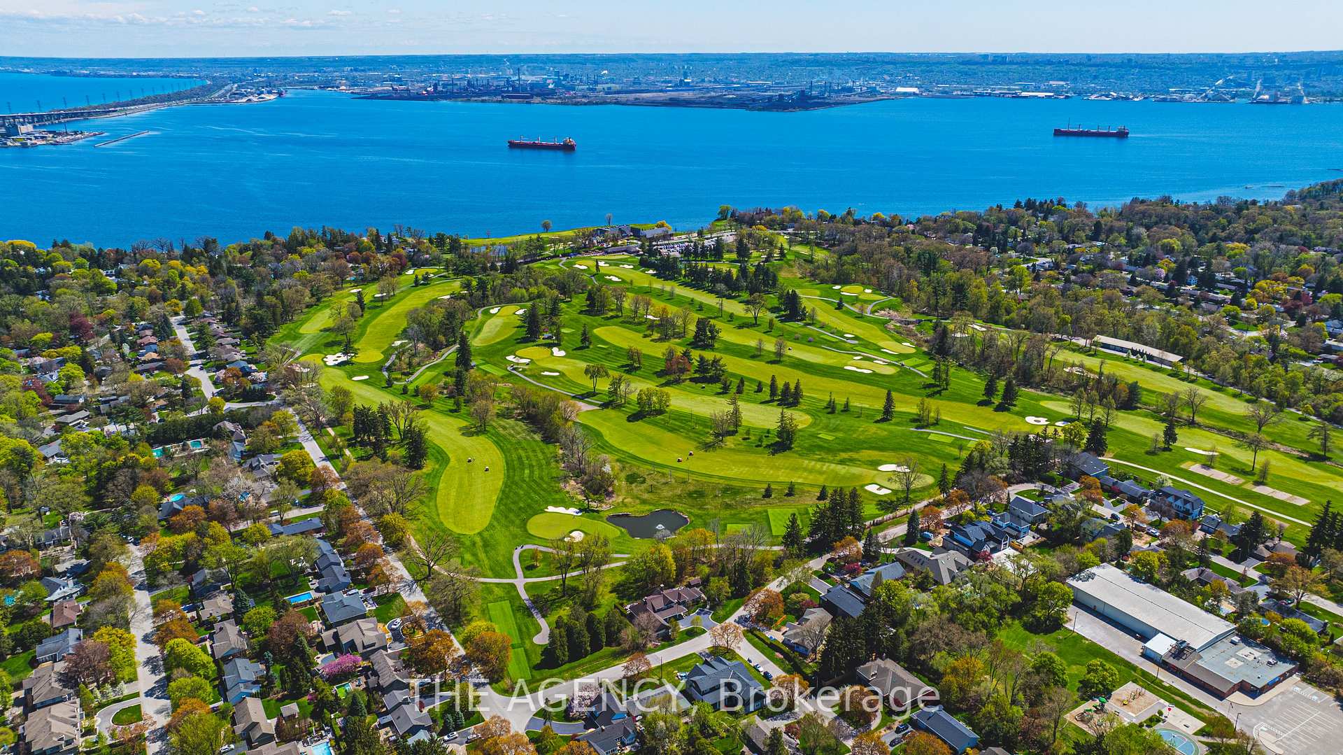 1 Bedroom Condo at 975 Warwick, Burlington For sale