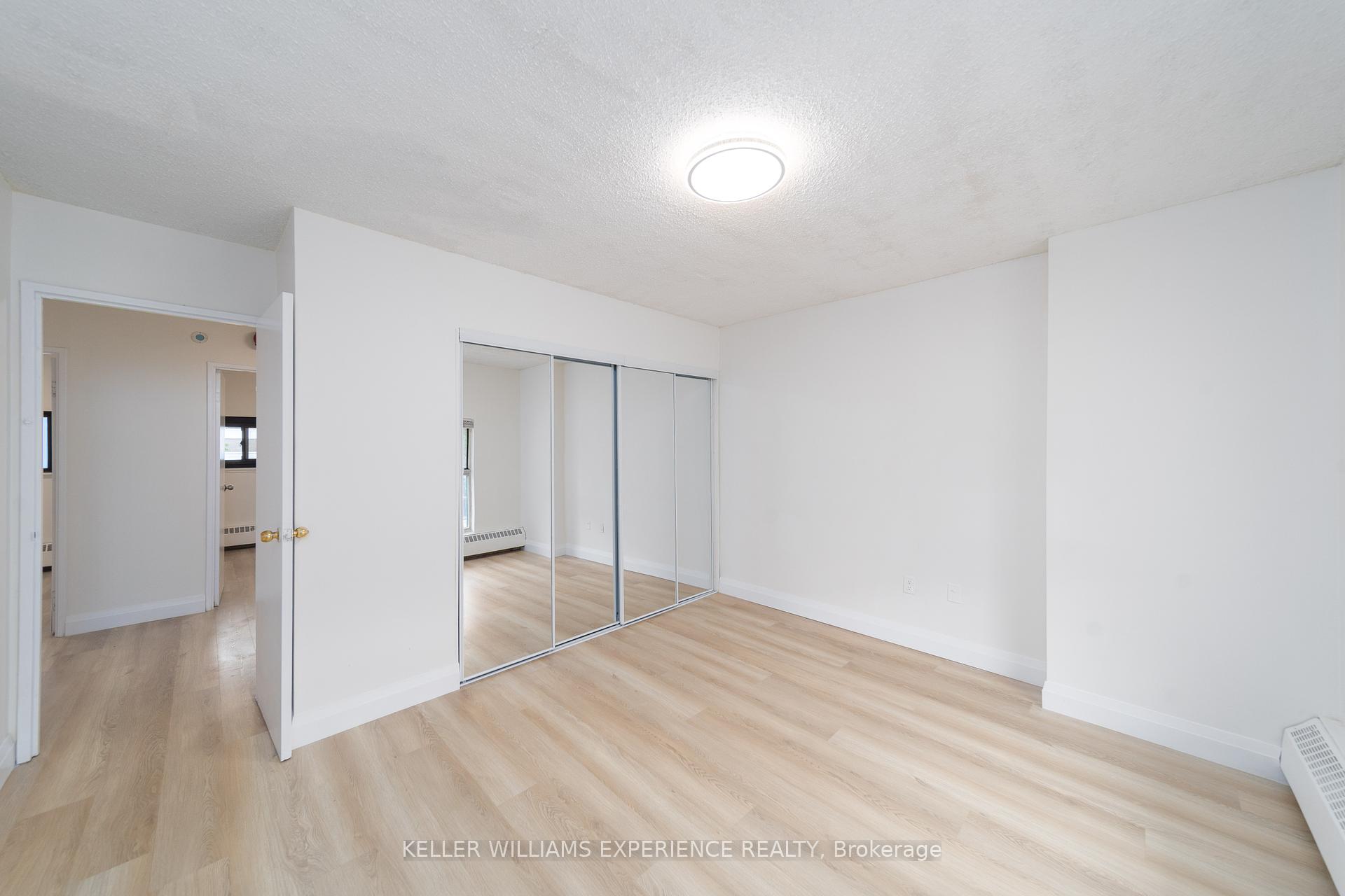 4 Bedrooms Condo at 4661 Jane, Toronto For sale
