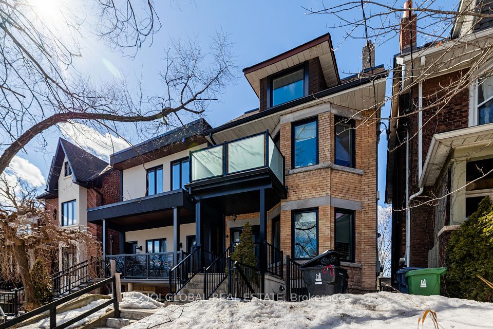1502 Dufferin Street