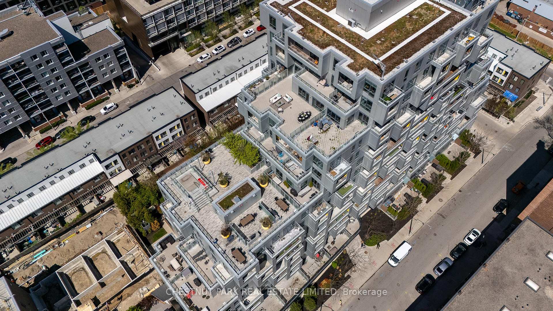 3 Bedrooms Condo at 38 Cameron, Toronto For sale