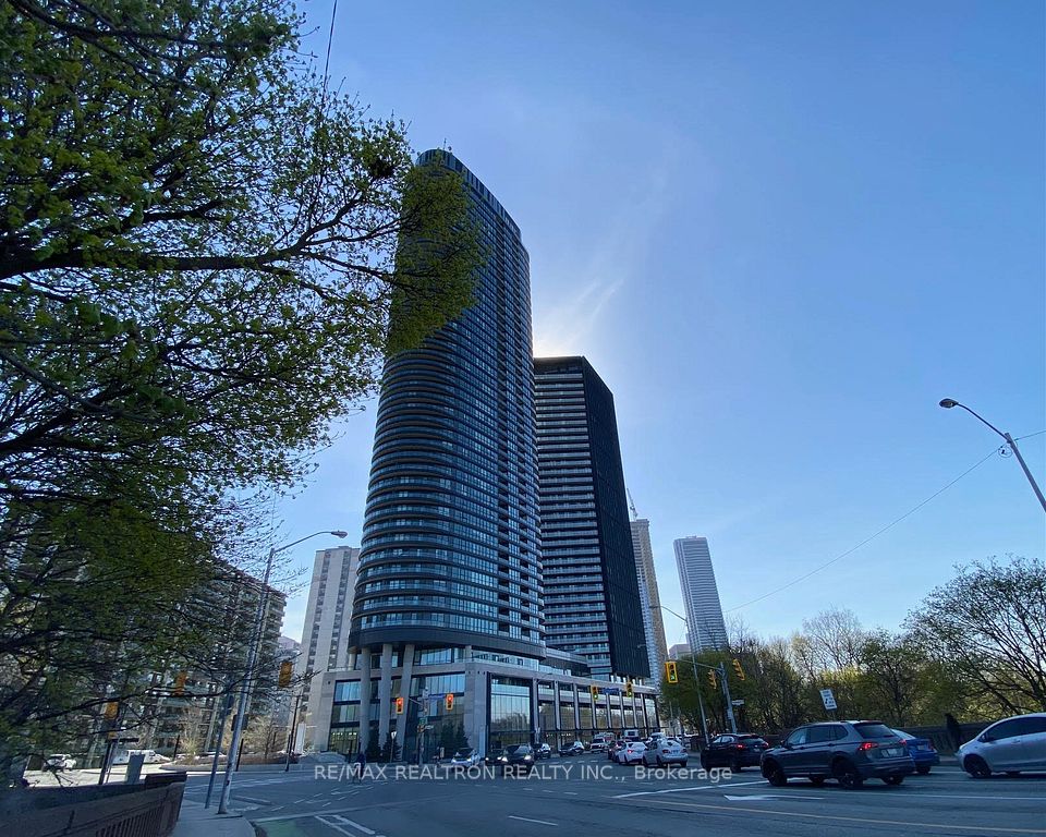 585 Bloor Street