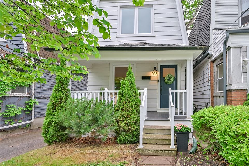 208 Oak Park