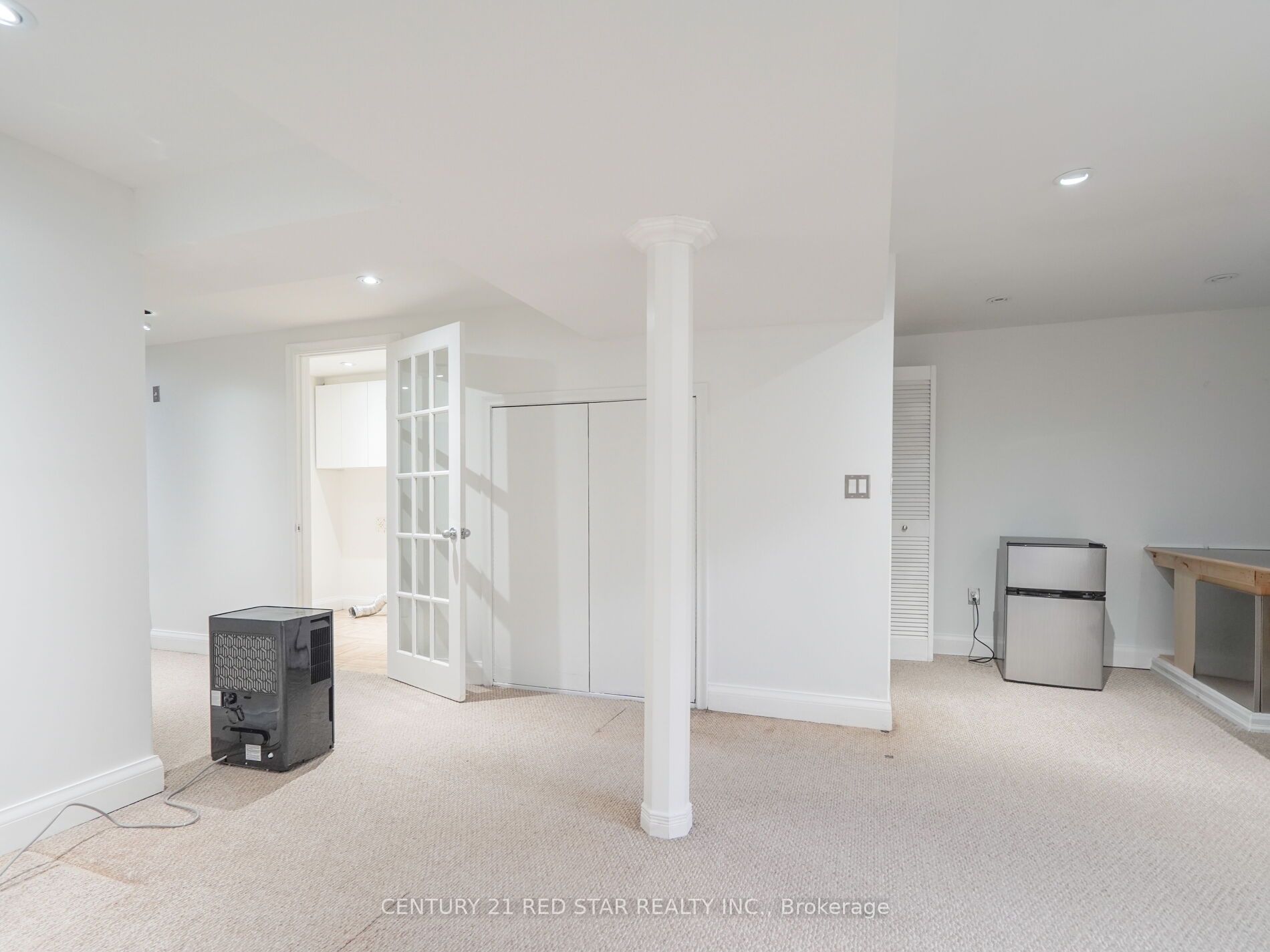 1144 Barclay Circle