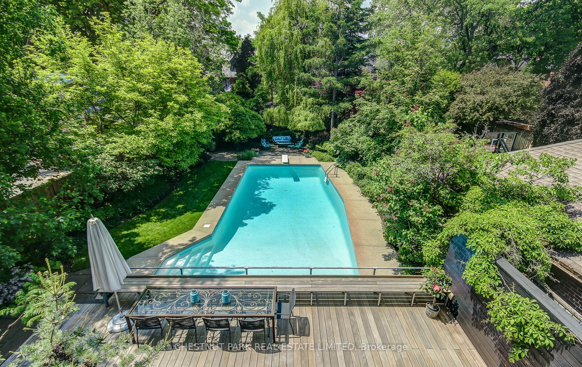 40 Warren Road