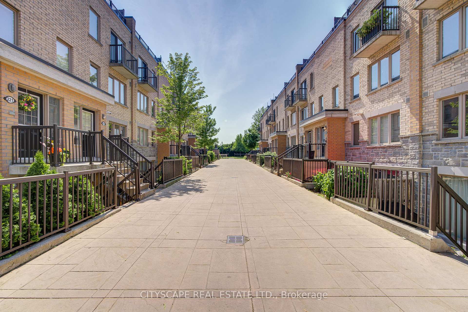 3 Bedrooms Condo at 16 Foundry, Toronto For sale