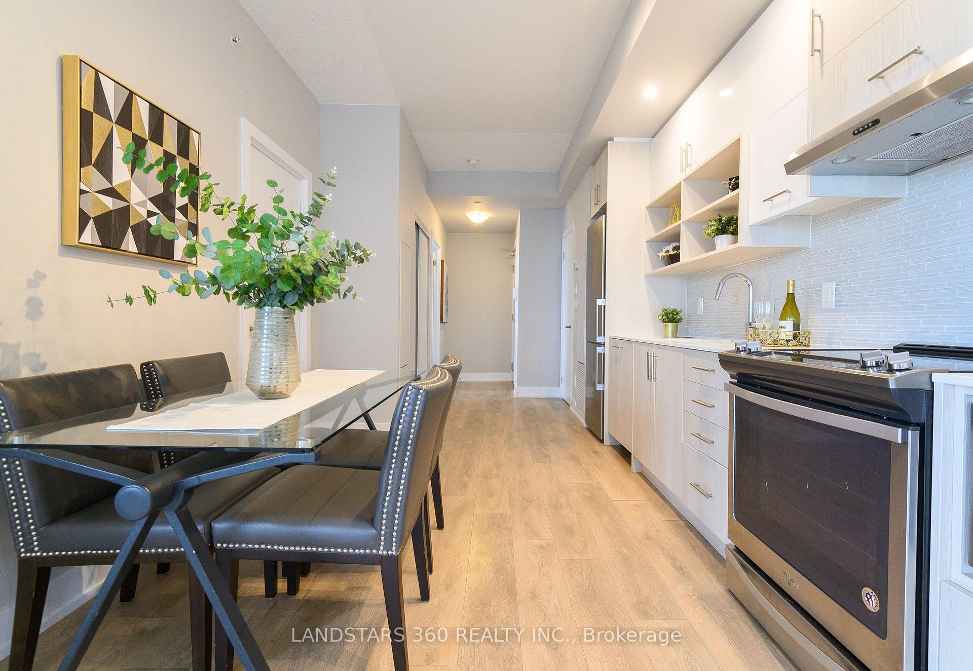 2 Bedrooms Condo at 150 Fairview Mall, Toronto For sale