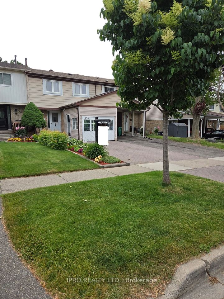 238 Royal Salisbury