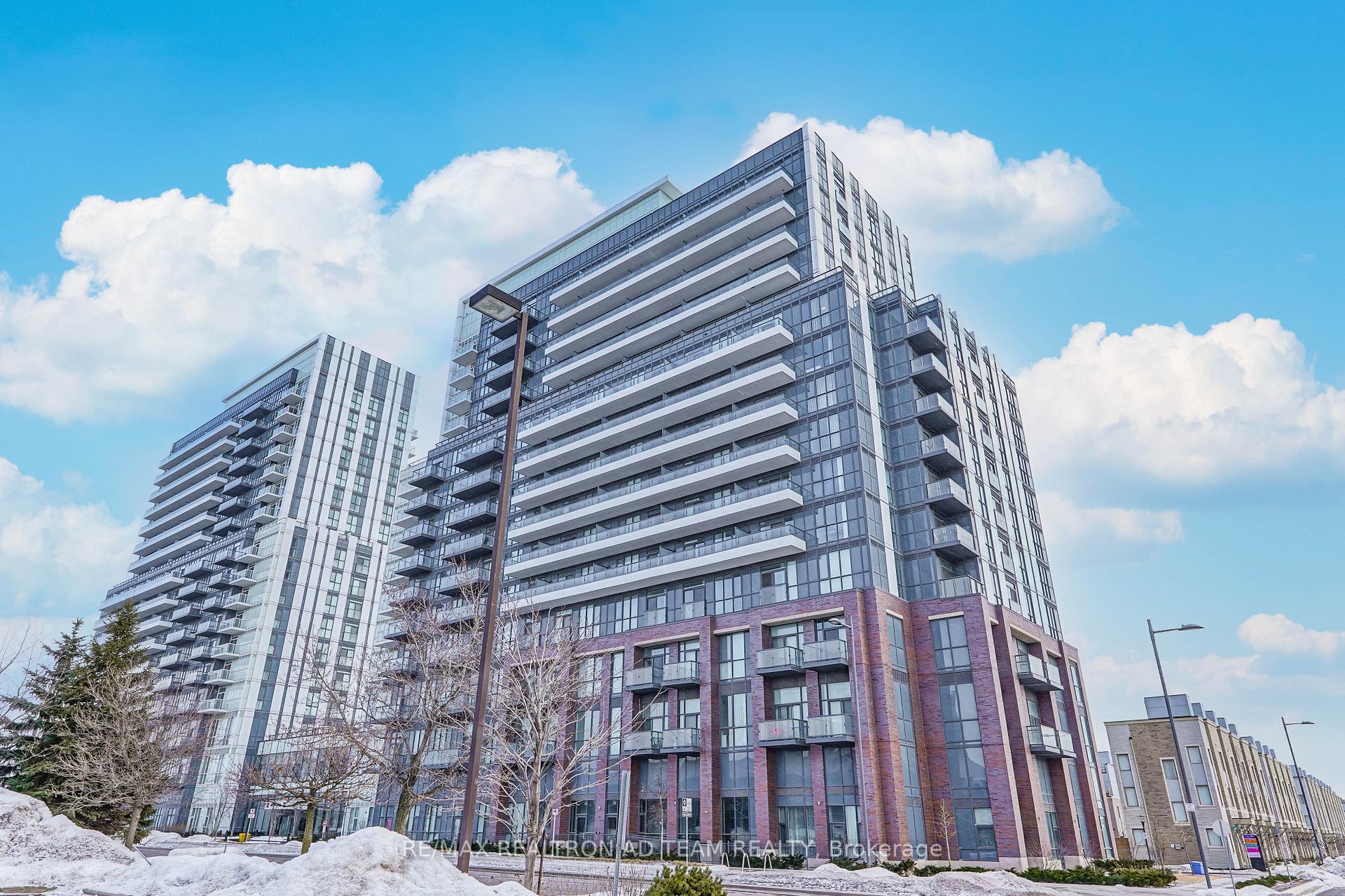 Condo at 10 Honeycrisp, Vaughan For sale