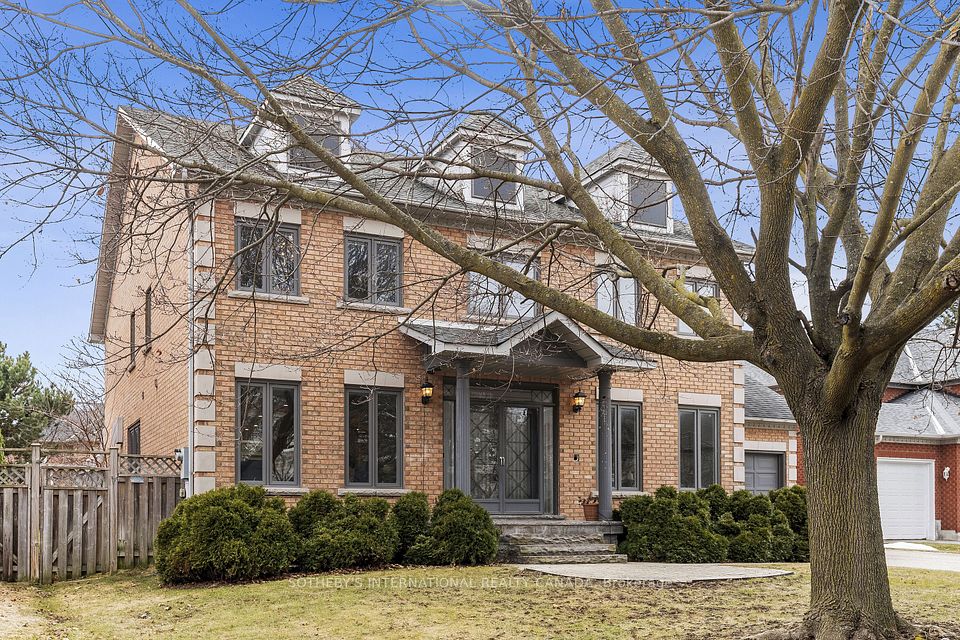 16 Eastgate