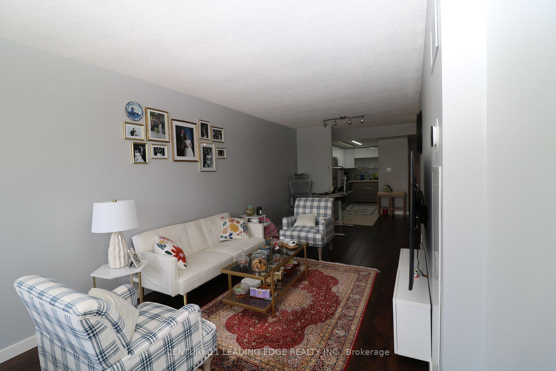2 Bedrooms Condo at 195 WYNFORD, Toronto For sale