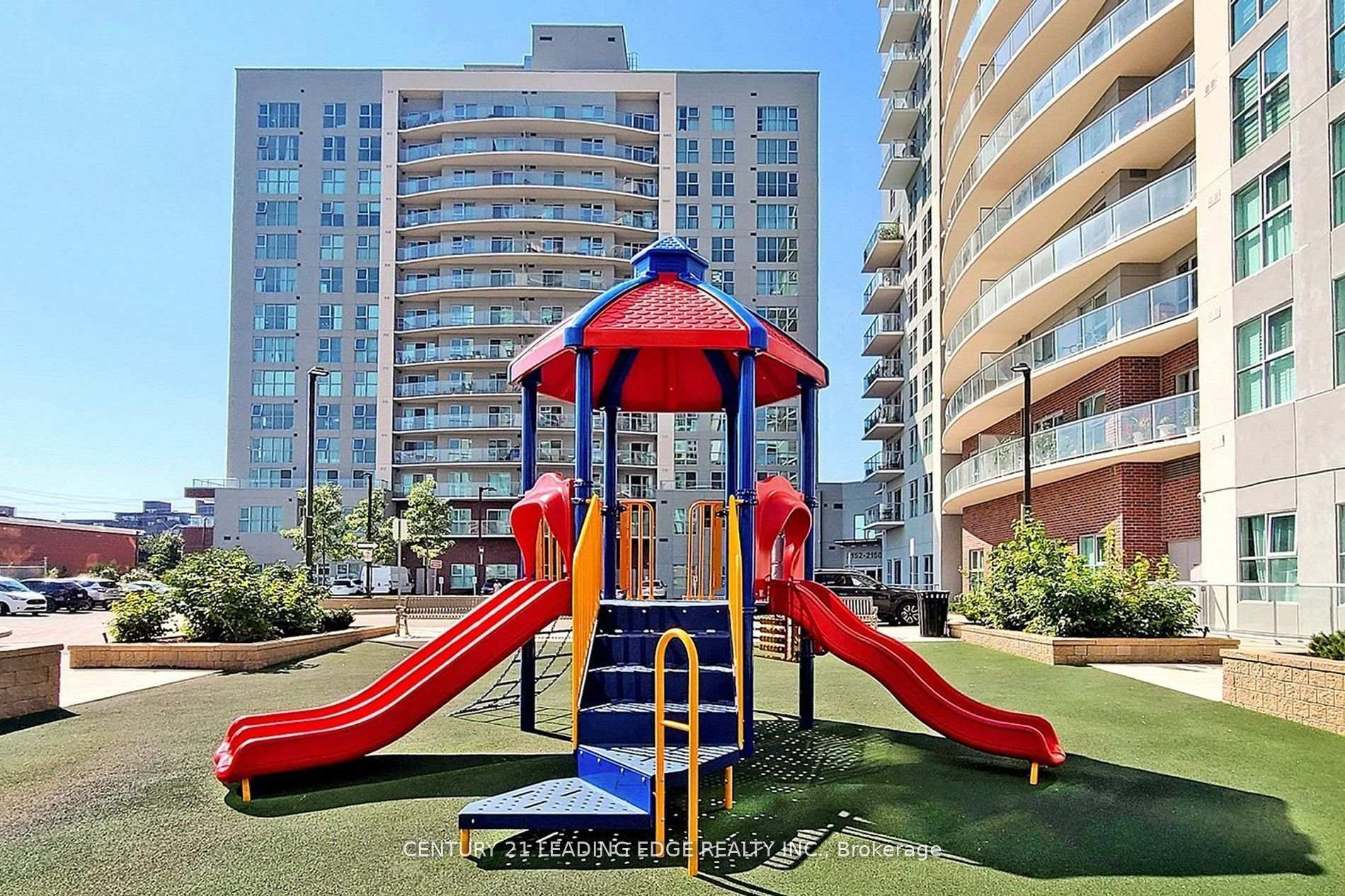2 Bedrooms Condo at 2152 Lawrence,  Toronto For sale