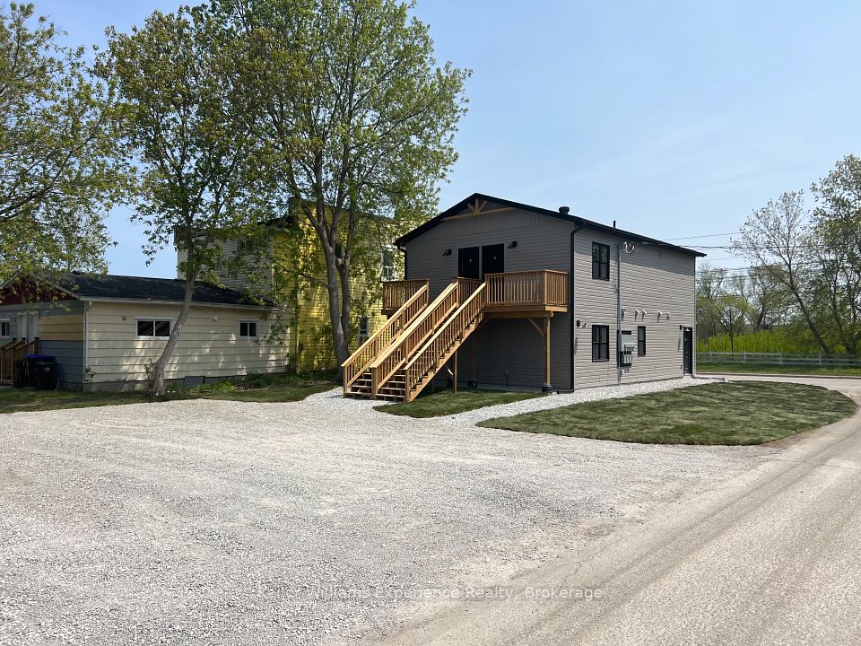 767 Second Avenue, Tay, ON L0K 1R0