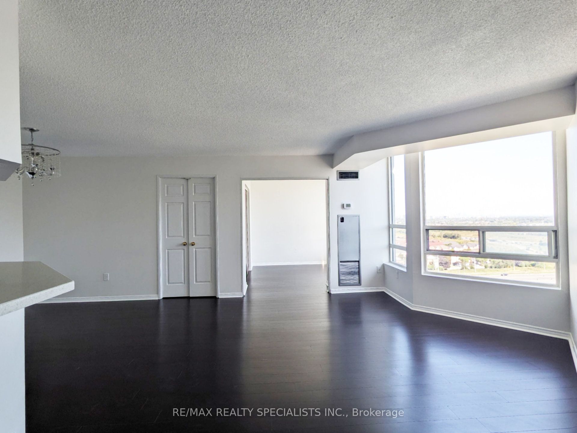 50 Kingsbridge Garden Circle, #1807