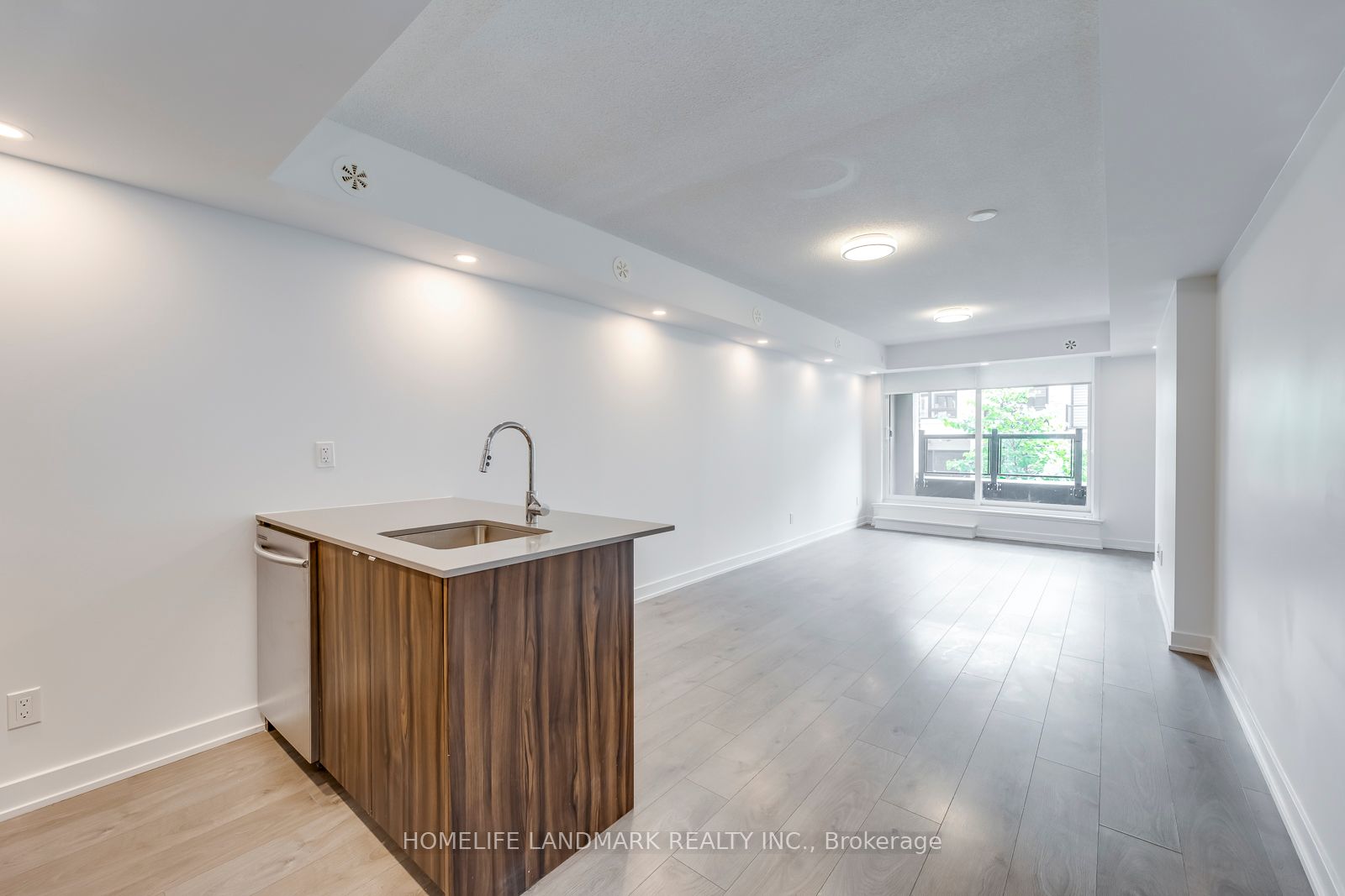 1133 Cooke Boulevard, #808