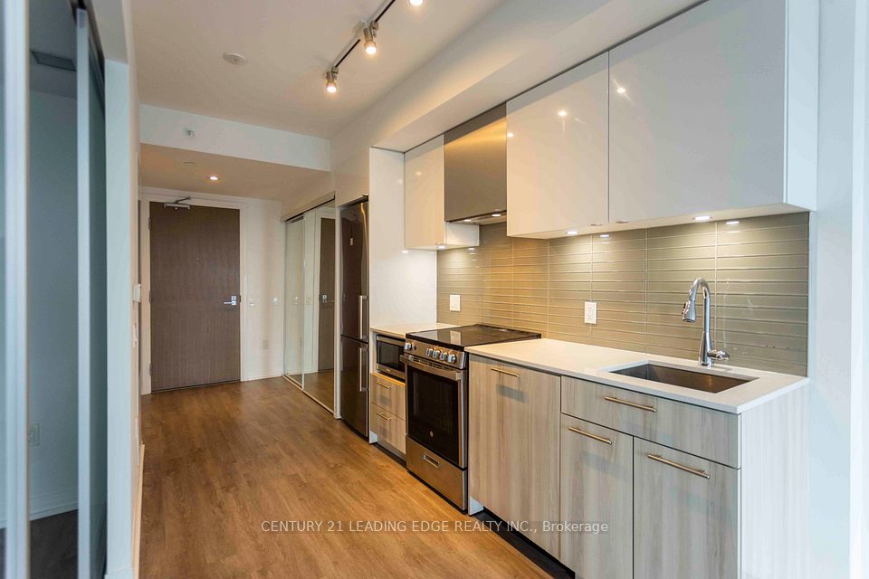 251 Jarvis