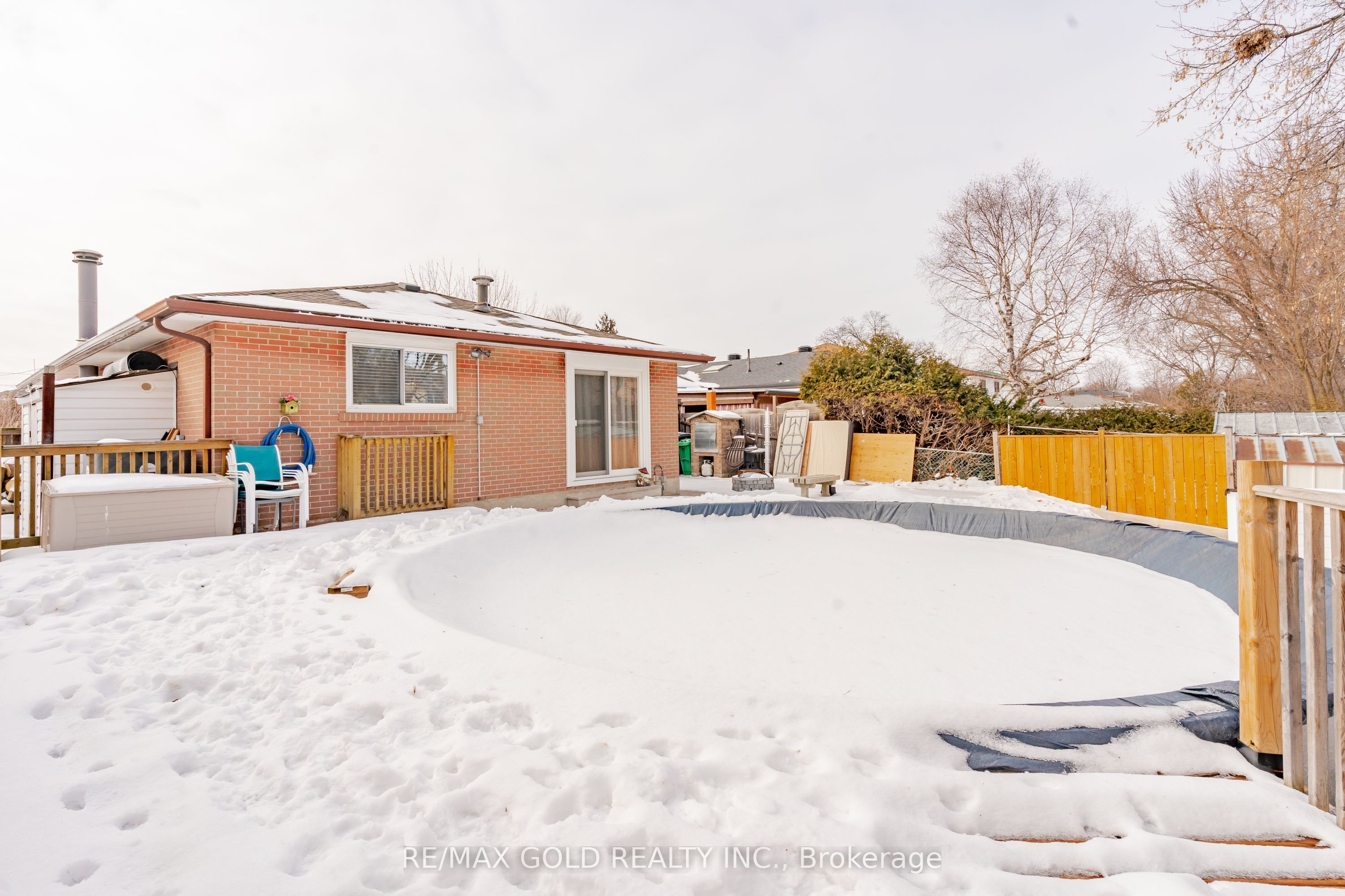 15 Castlemore Drive