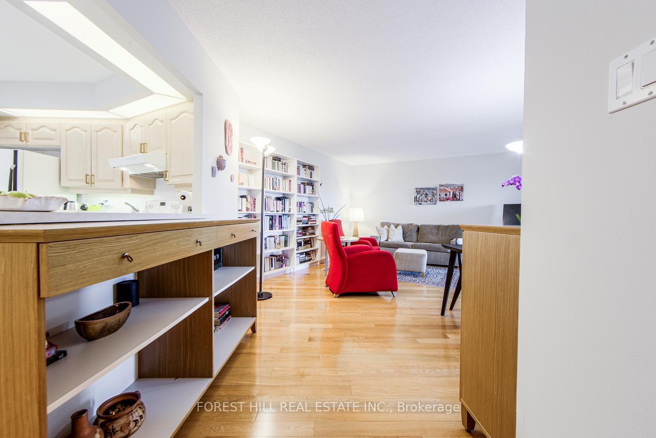 1 Bedroom Condo at 10 Guildwood, Toronto For sale