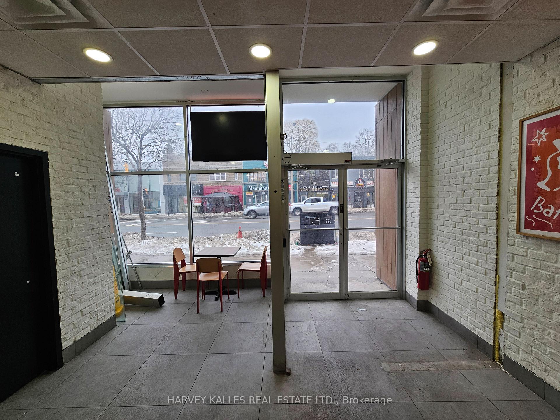 947 Eglinton Avenue W