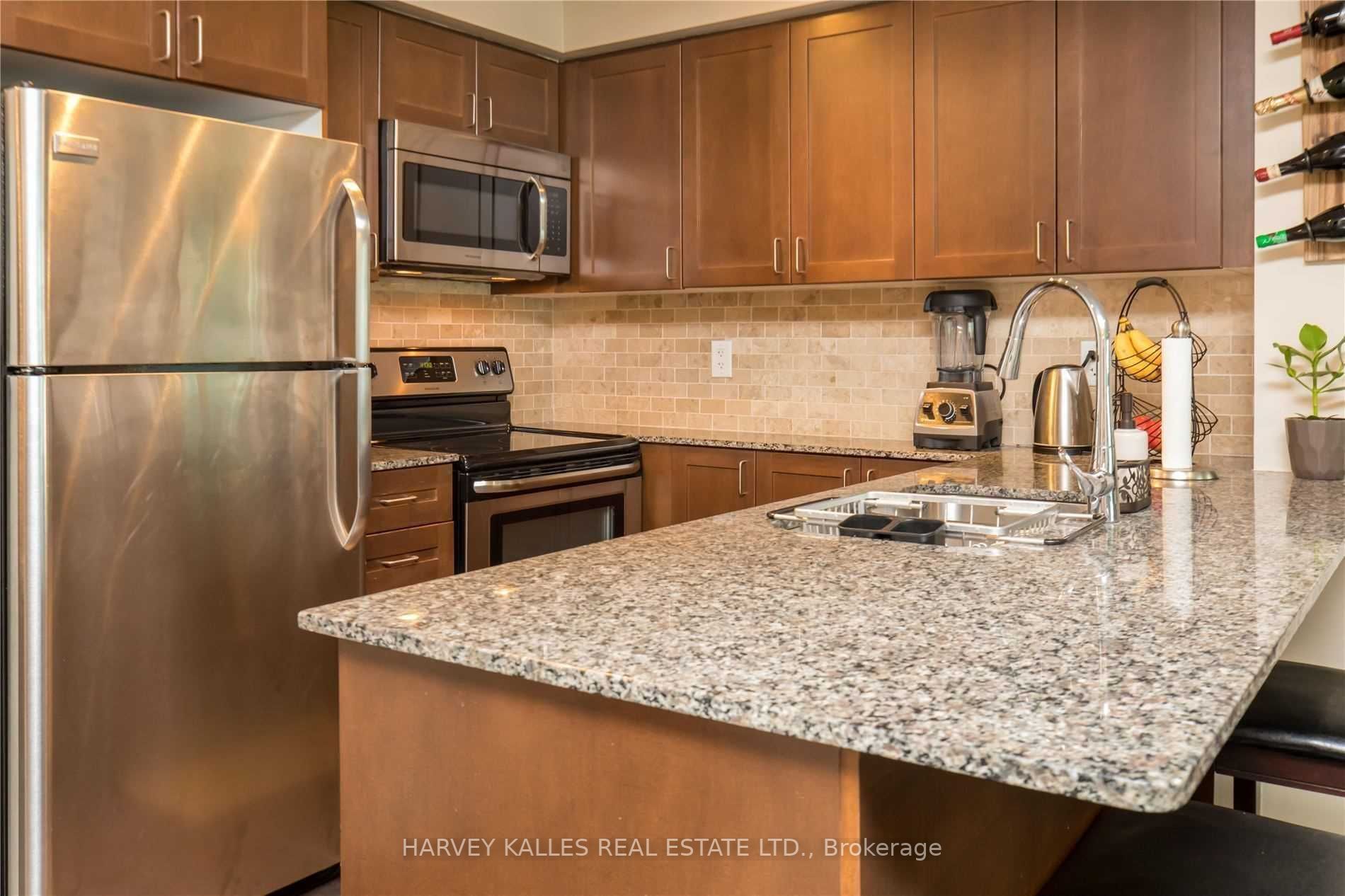 525 Wilson Avenue 812