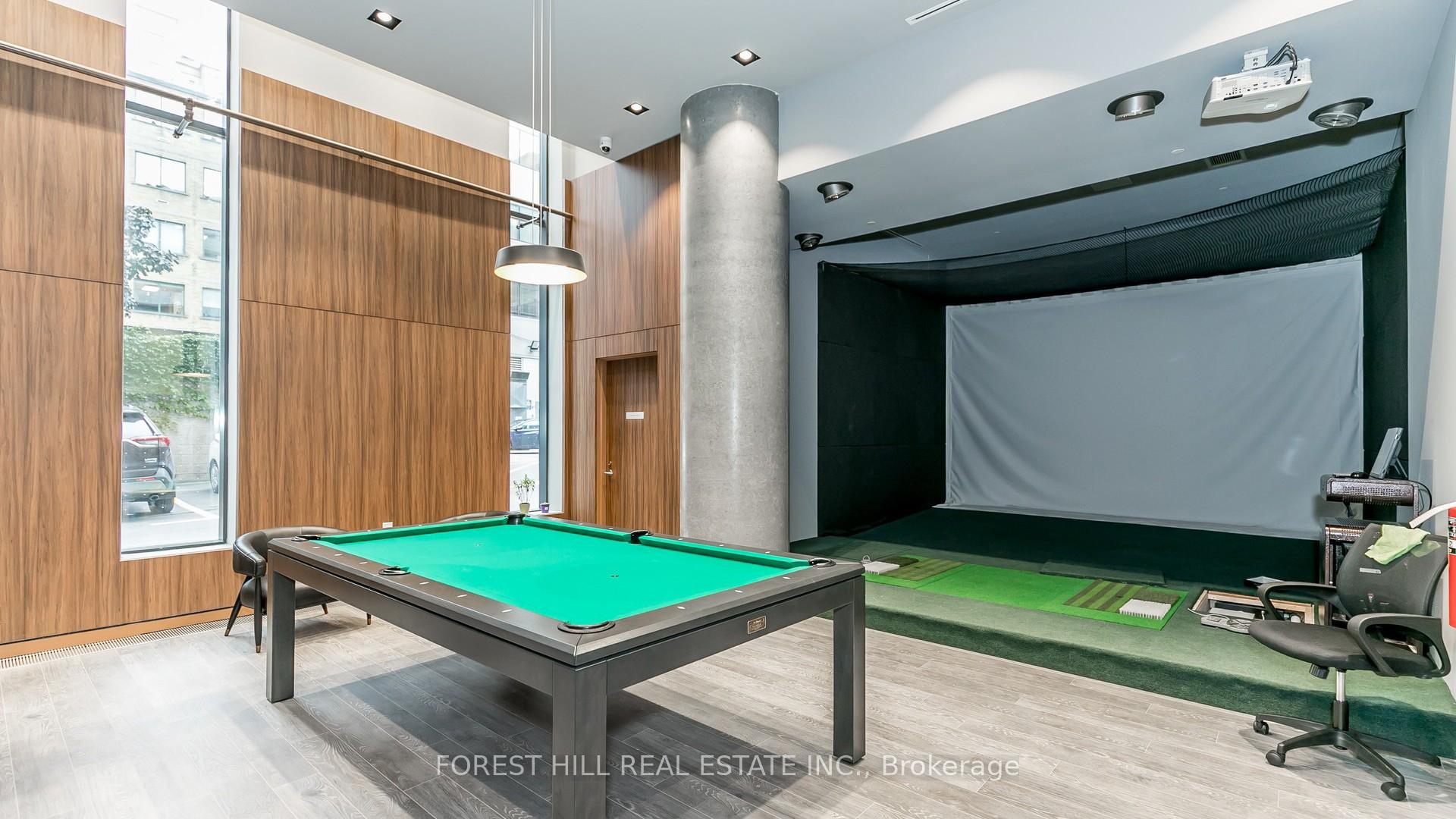 2 Bedrooms Condo at 161 Roehampton, Toronto For sale