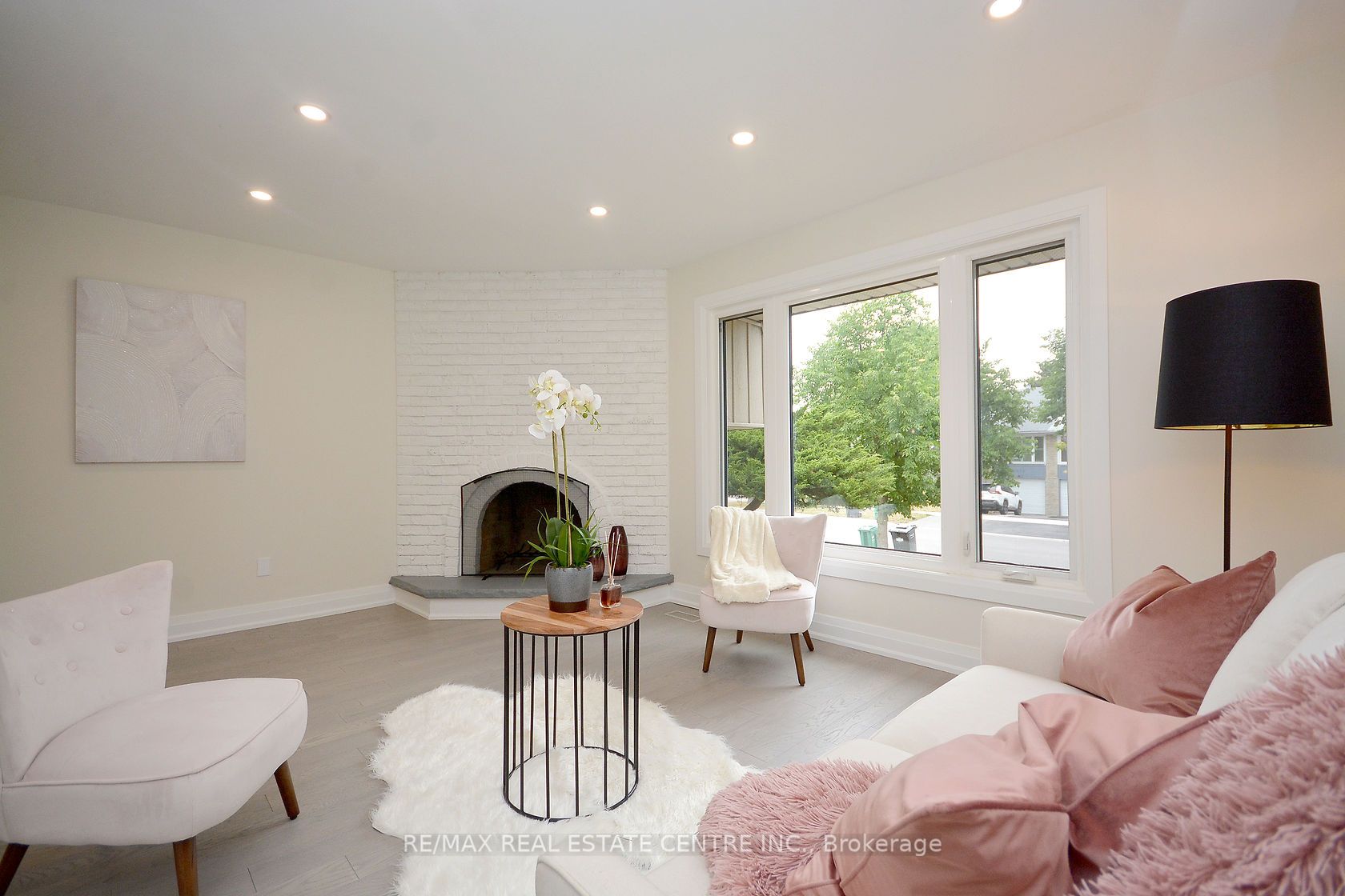 2912 Arvida Circle