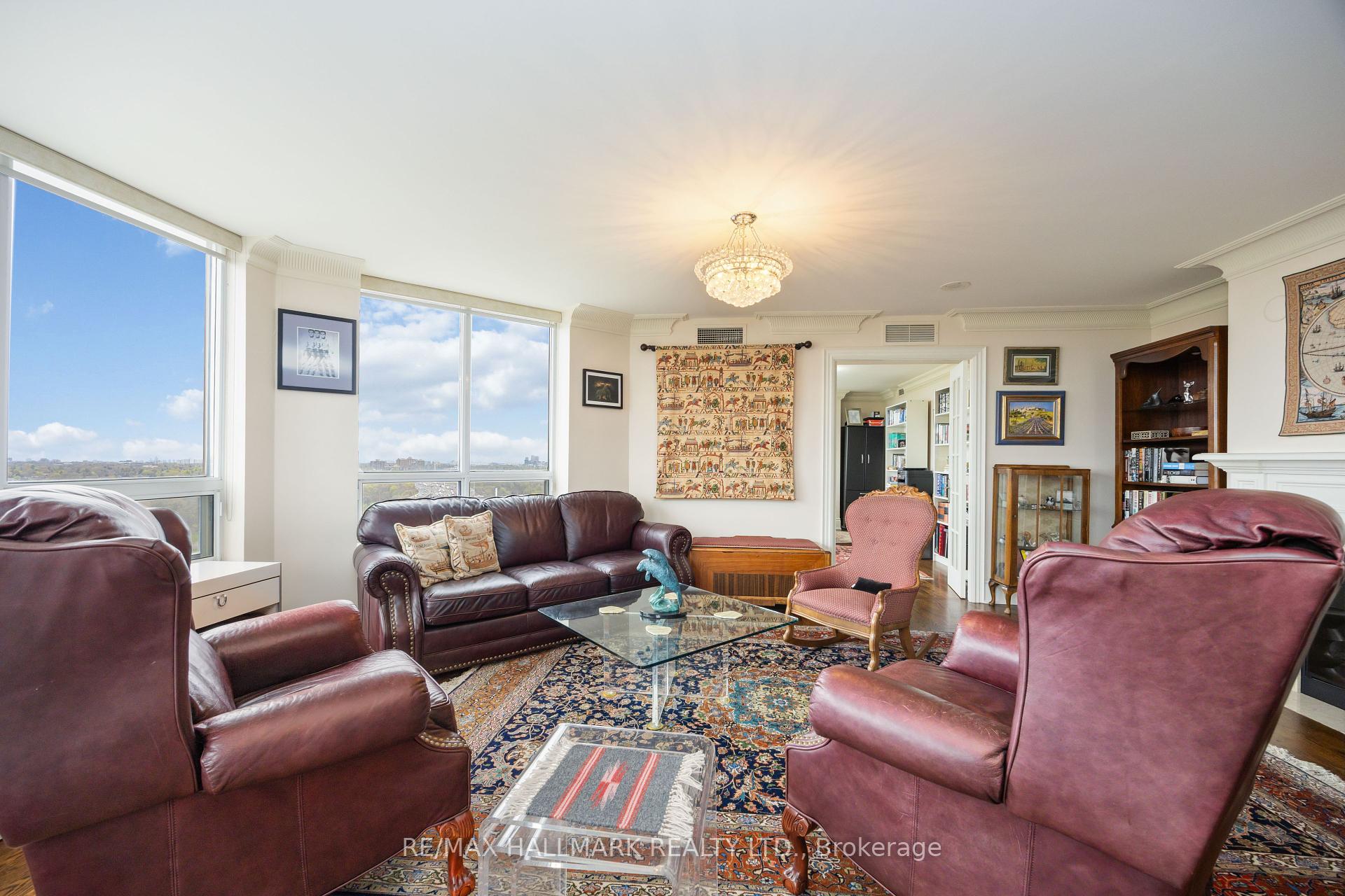 4 Bedrooms Condo at 80 Harrison Garden, Toronto For sale