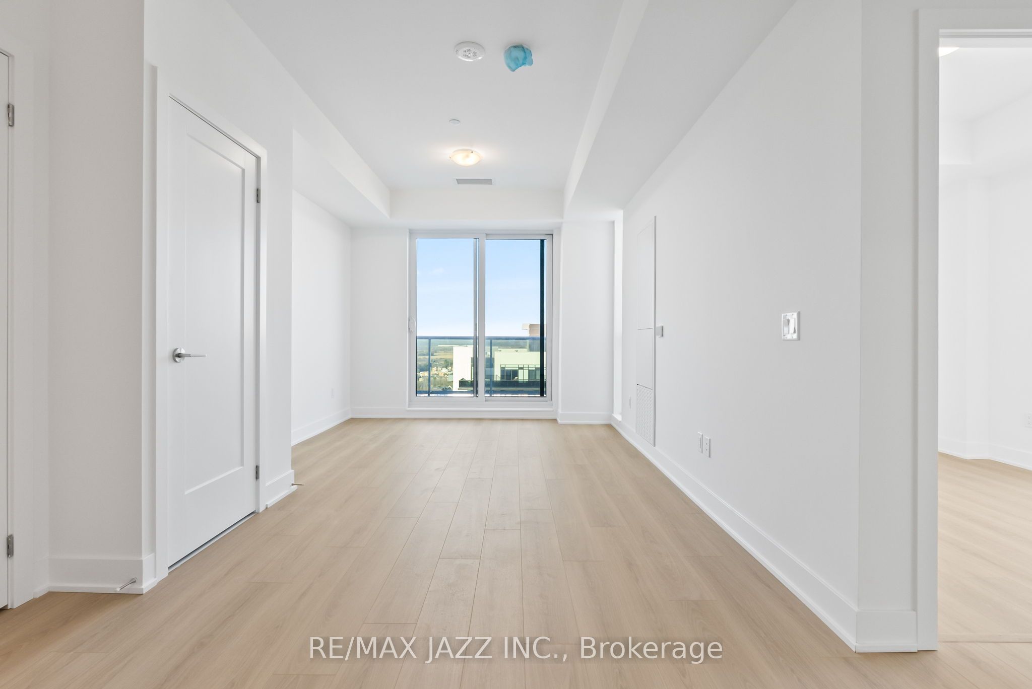 2545 Simcoe Street N, #PH16