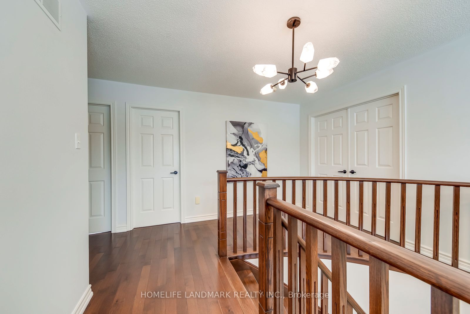 503 BLENHEIM Crescent