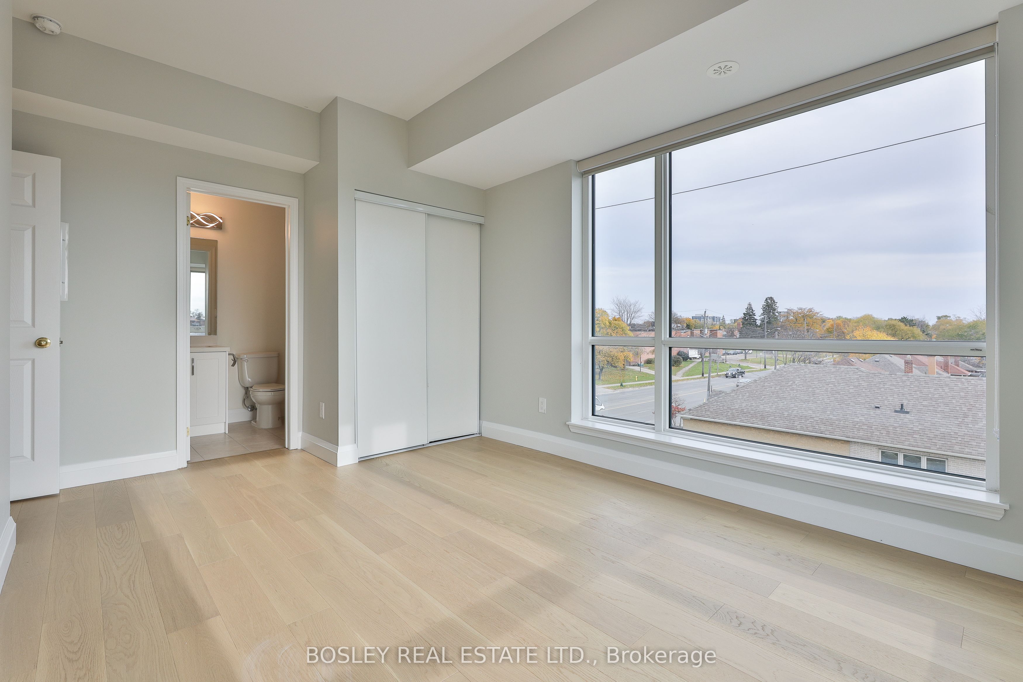 639 Lawrence Avenue W, #302