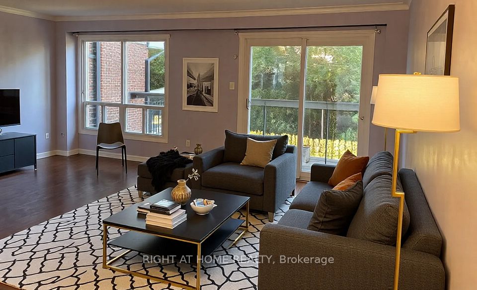 104 Farm Greenway