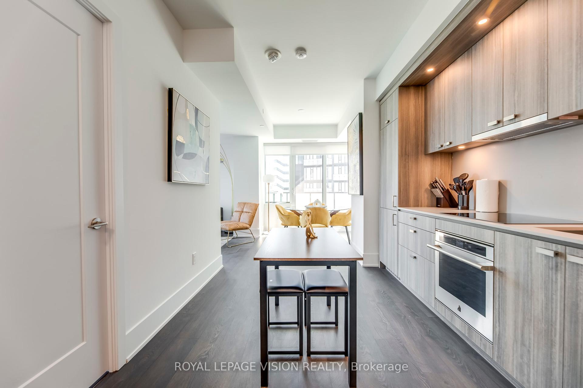 2 Bedrooms Condo at 470 Front, Toronto For sale